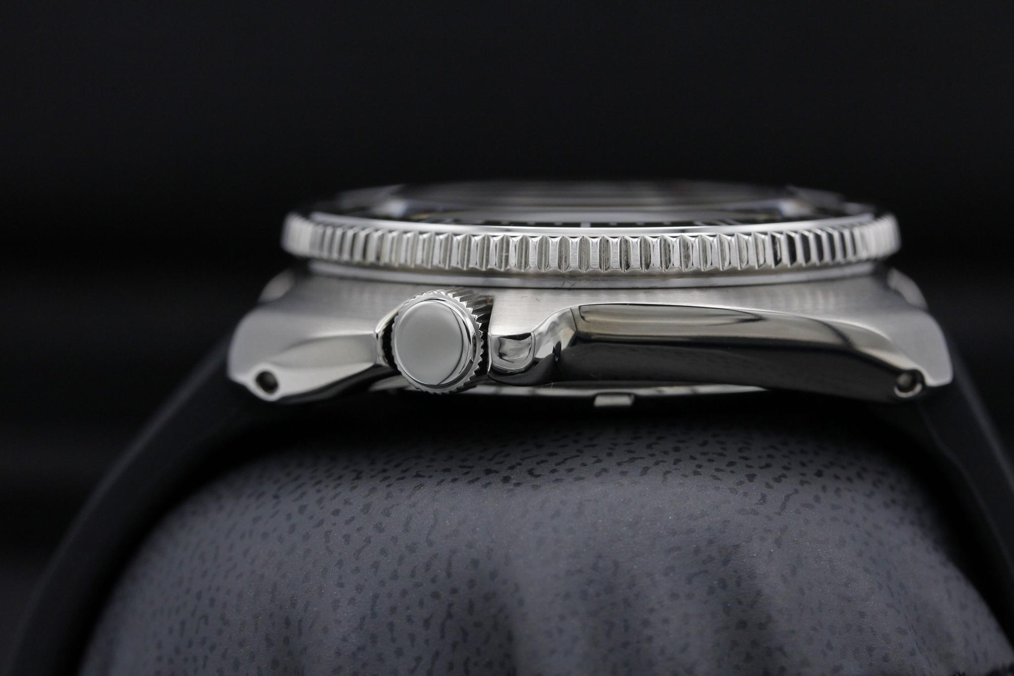 Watch Image 3