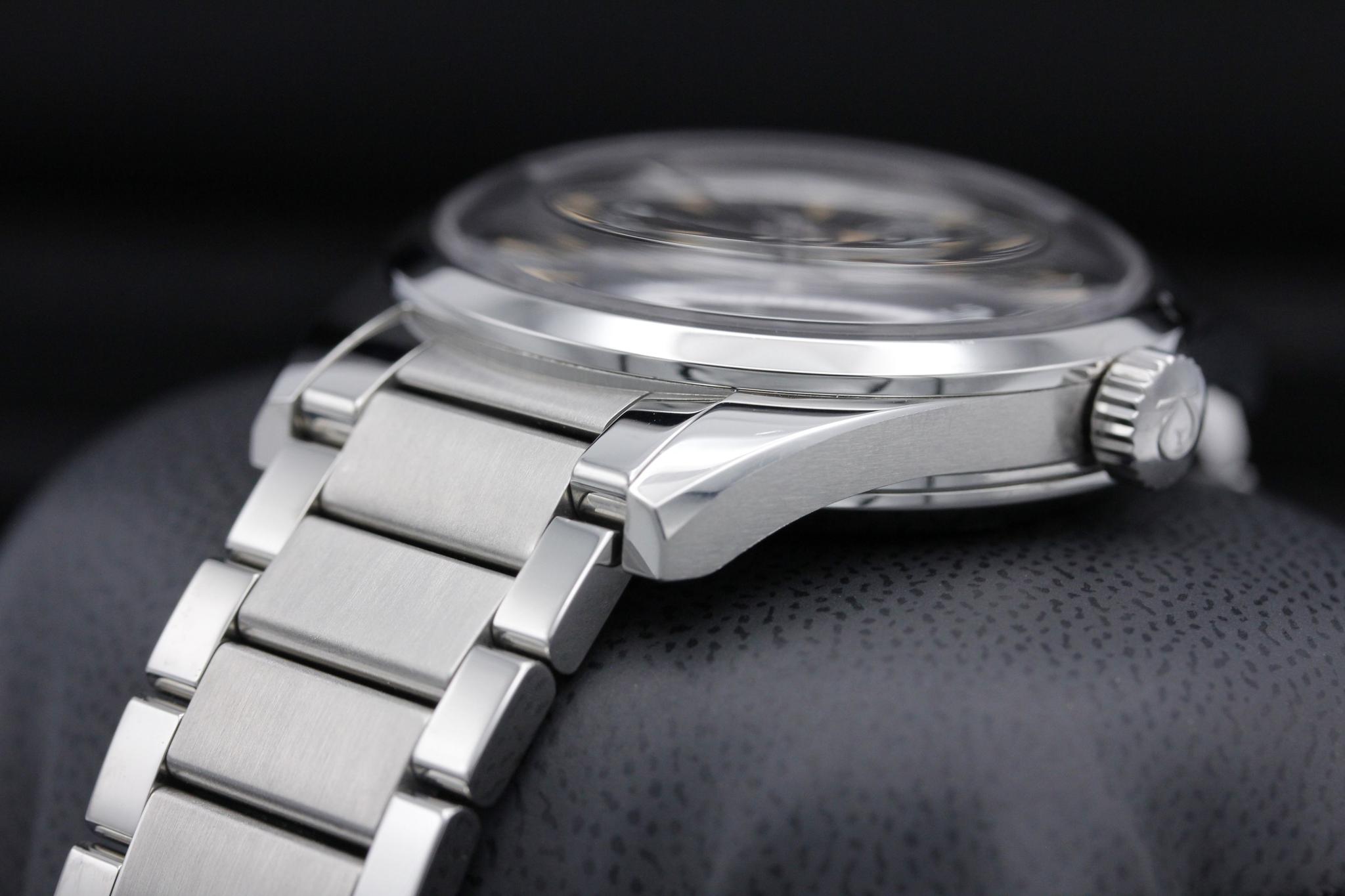 Watch Image 2