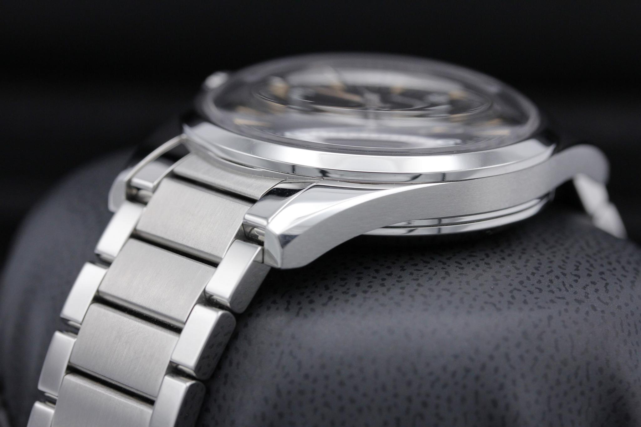 Watch Image 5
