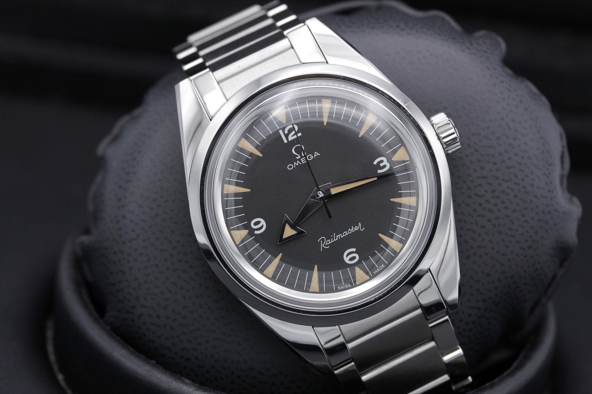 Watch Image 9