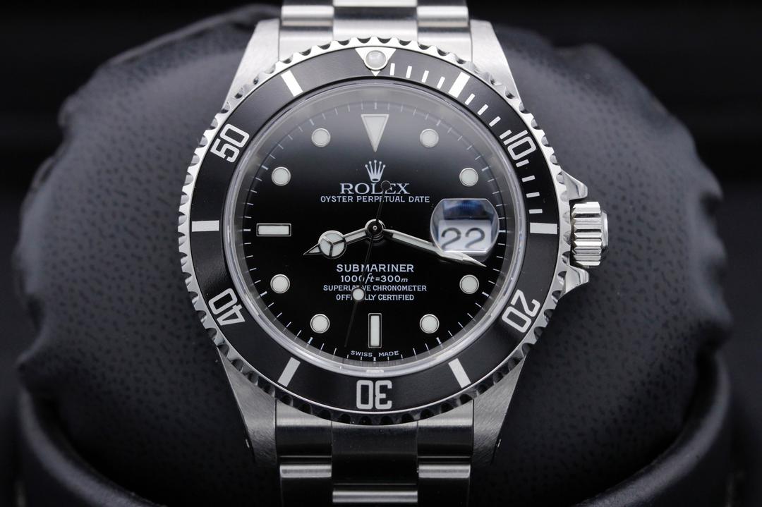 Rolex Submariner Date 16610
