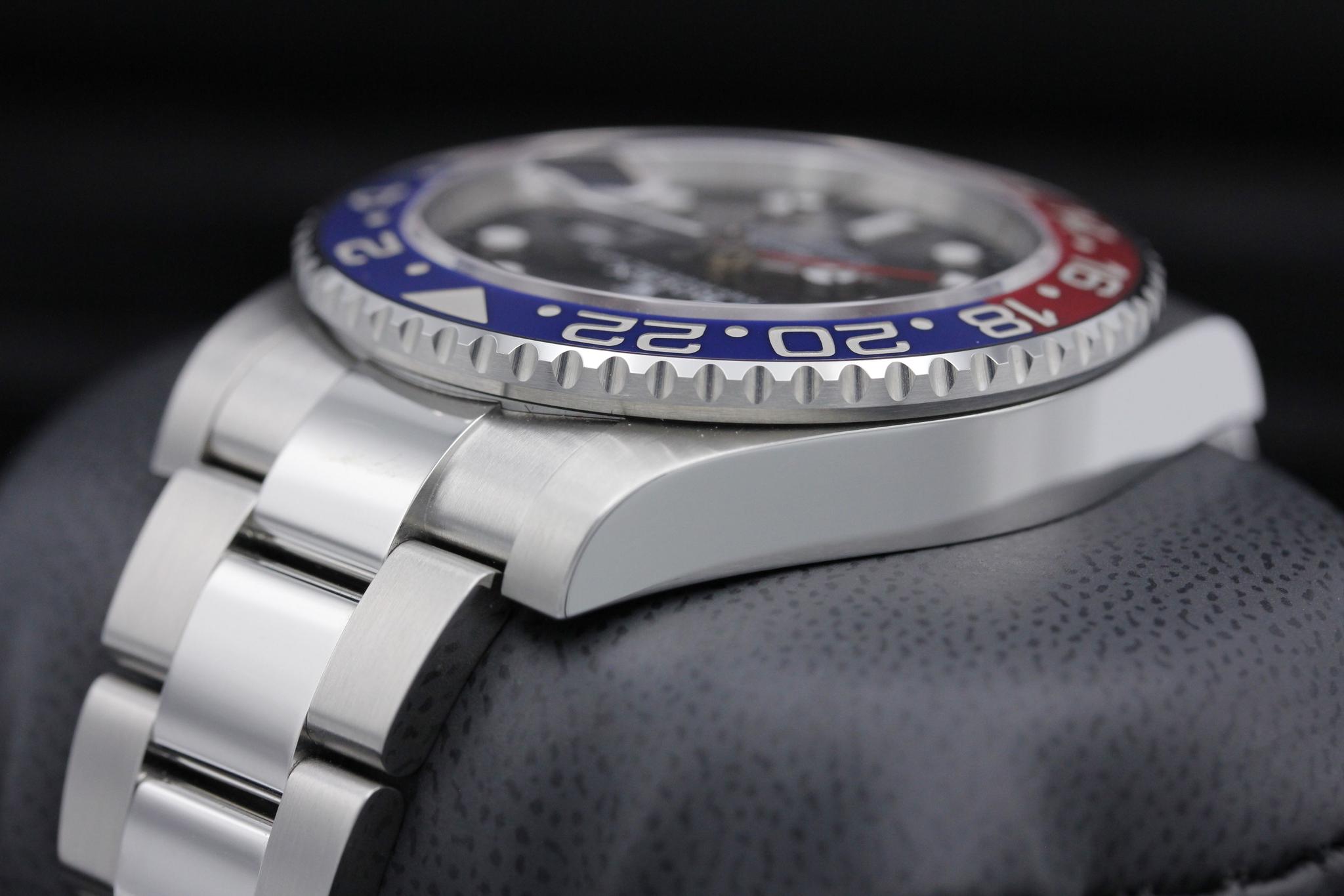 Watch Image 5