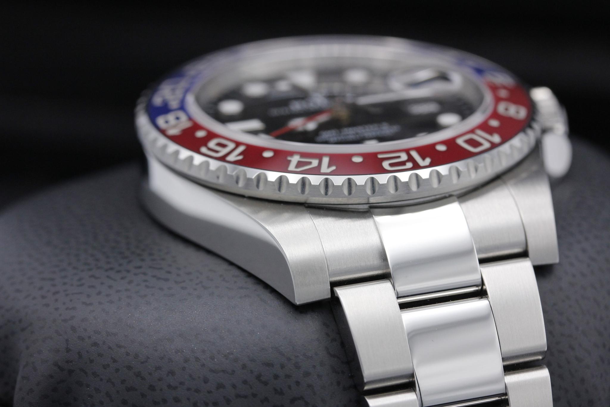 Watch Image 6