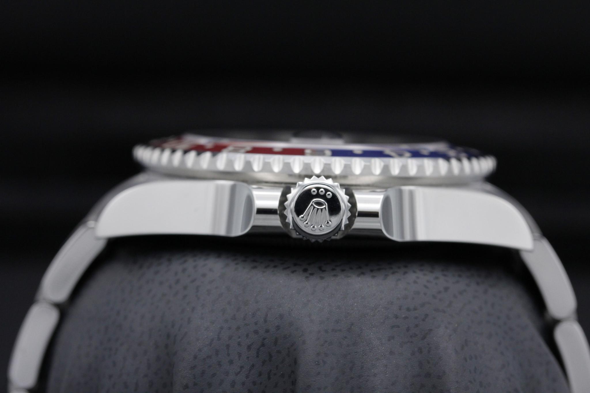 Watch Image 3
