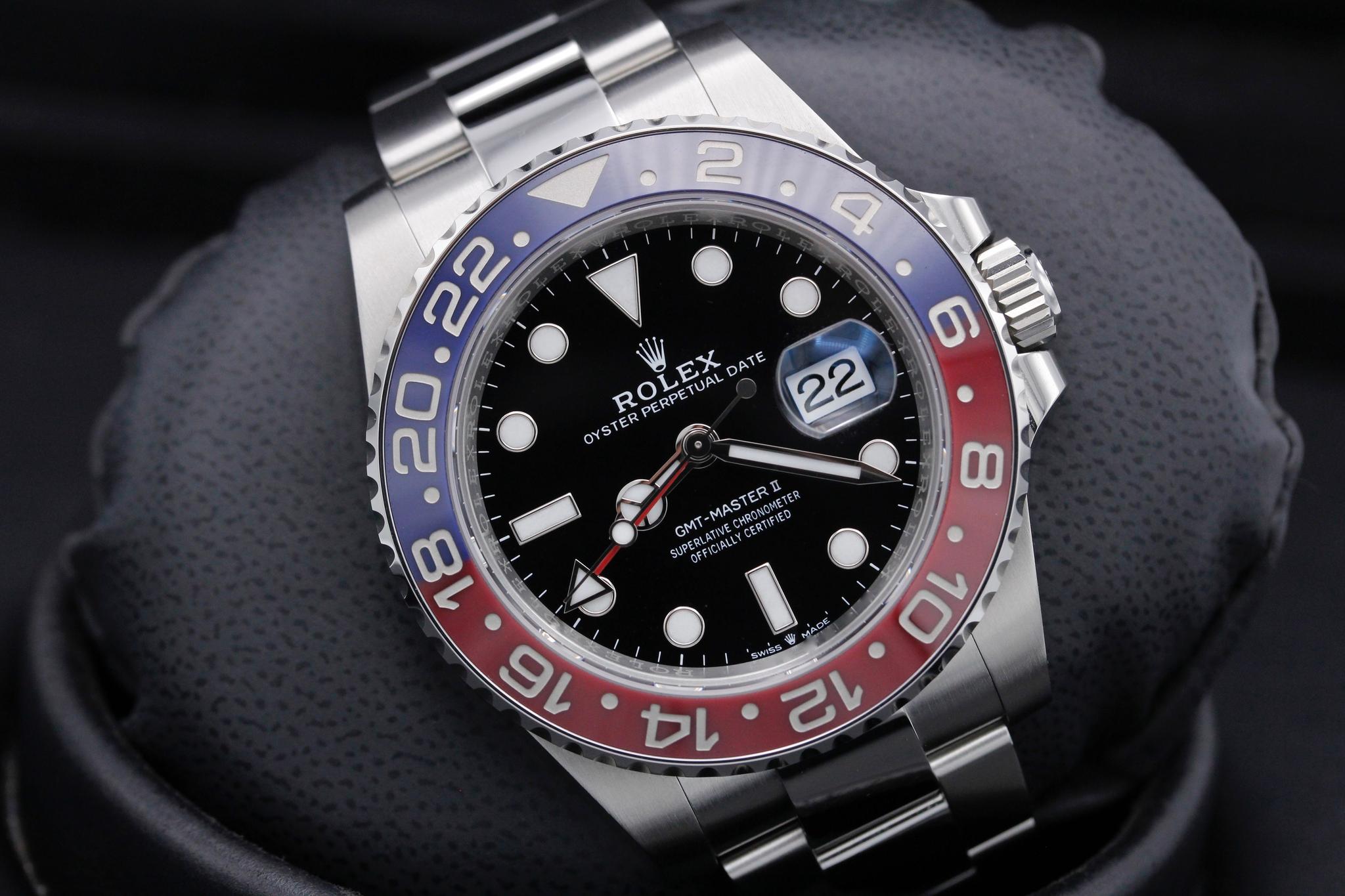 Watch Image 9