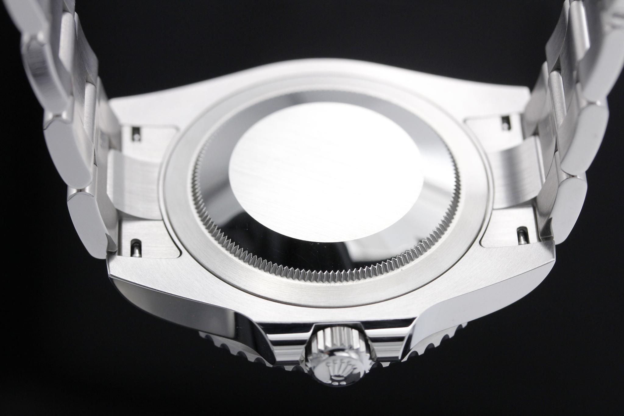 Watch Image 7