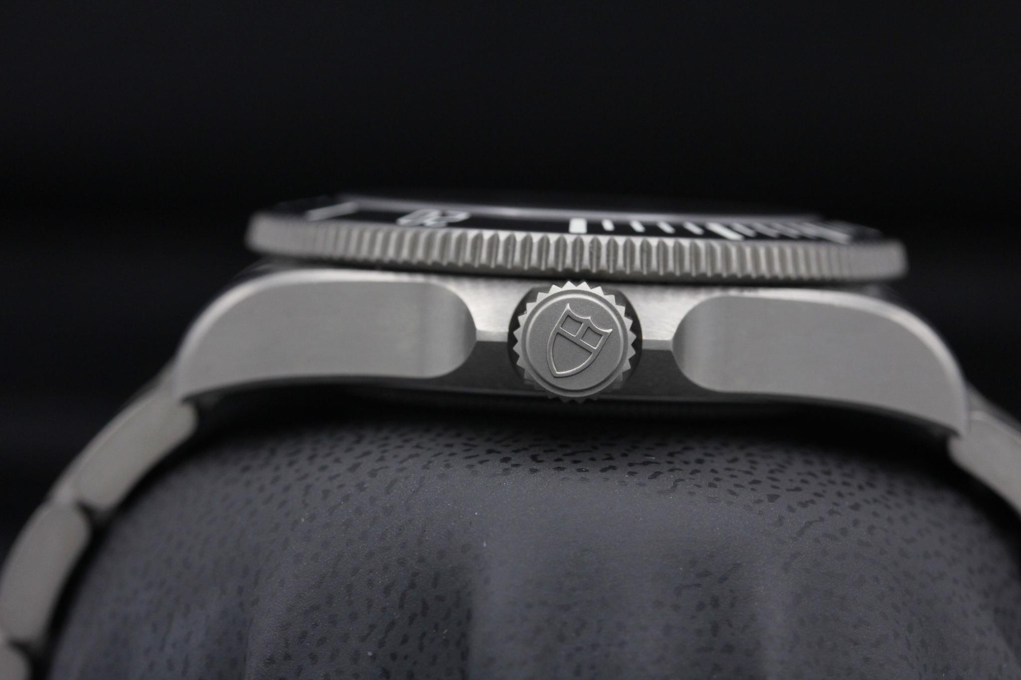 Watch Image 3