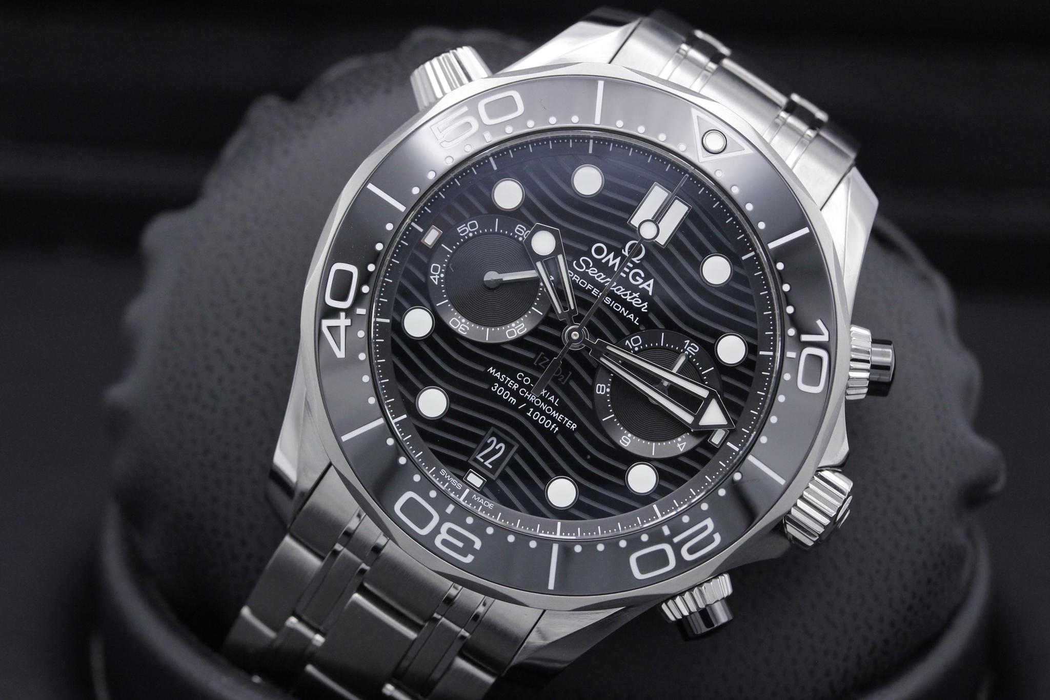 Watch Image 10