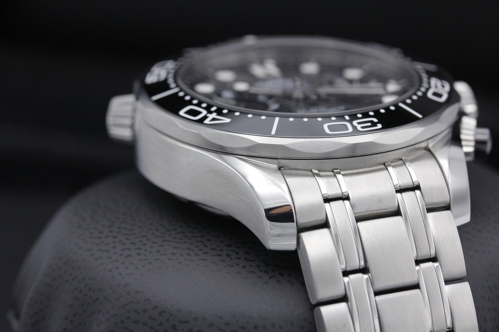 Watch Image 6