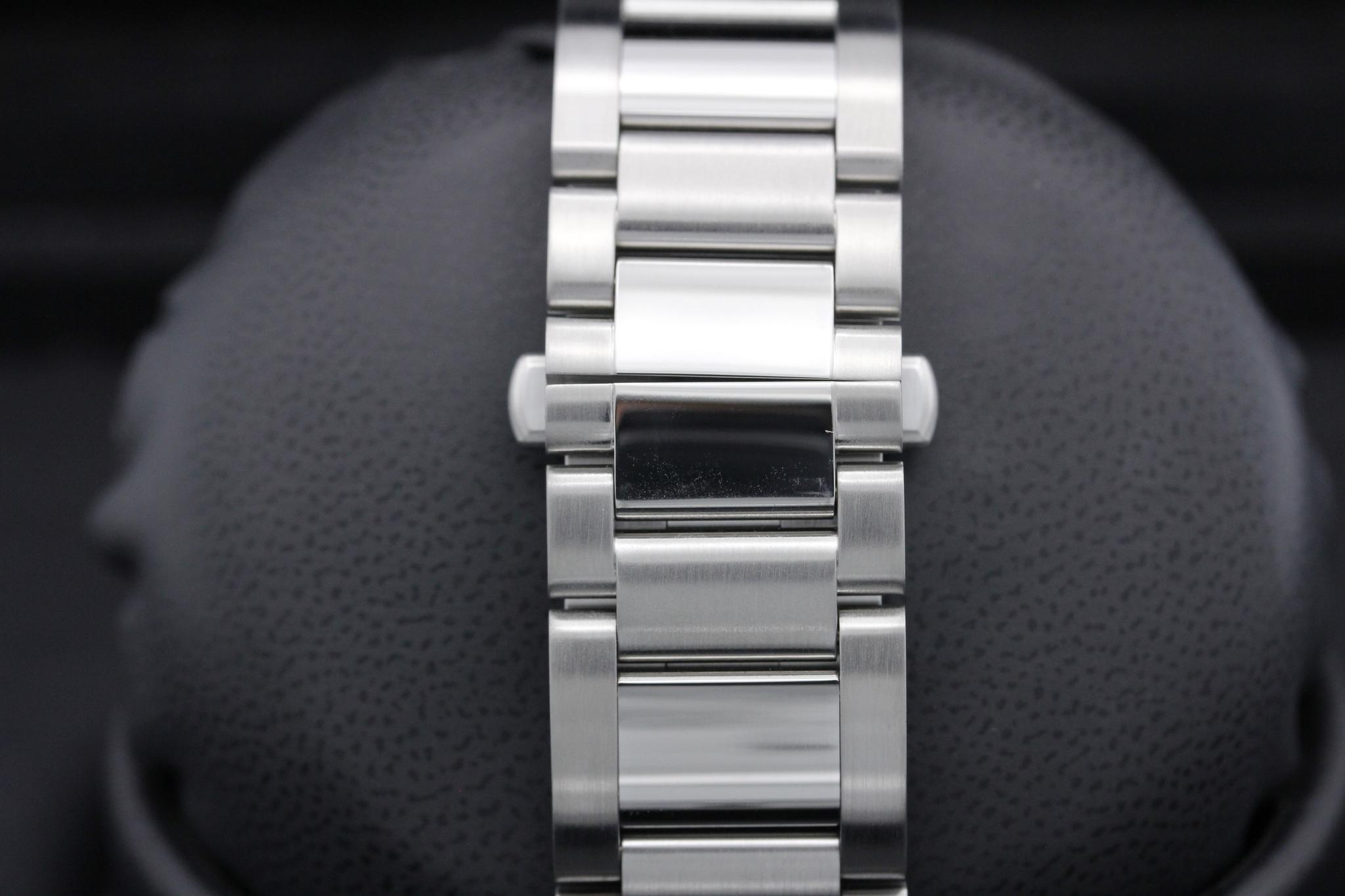 Watch Image 8