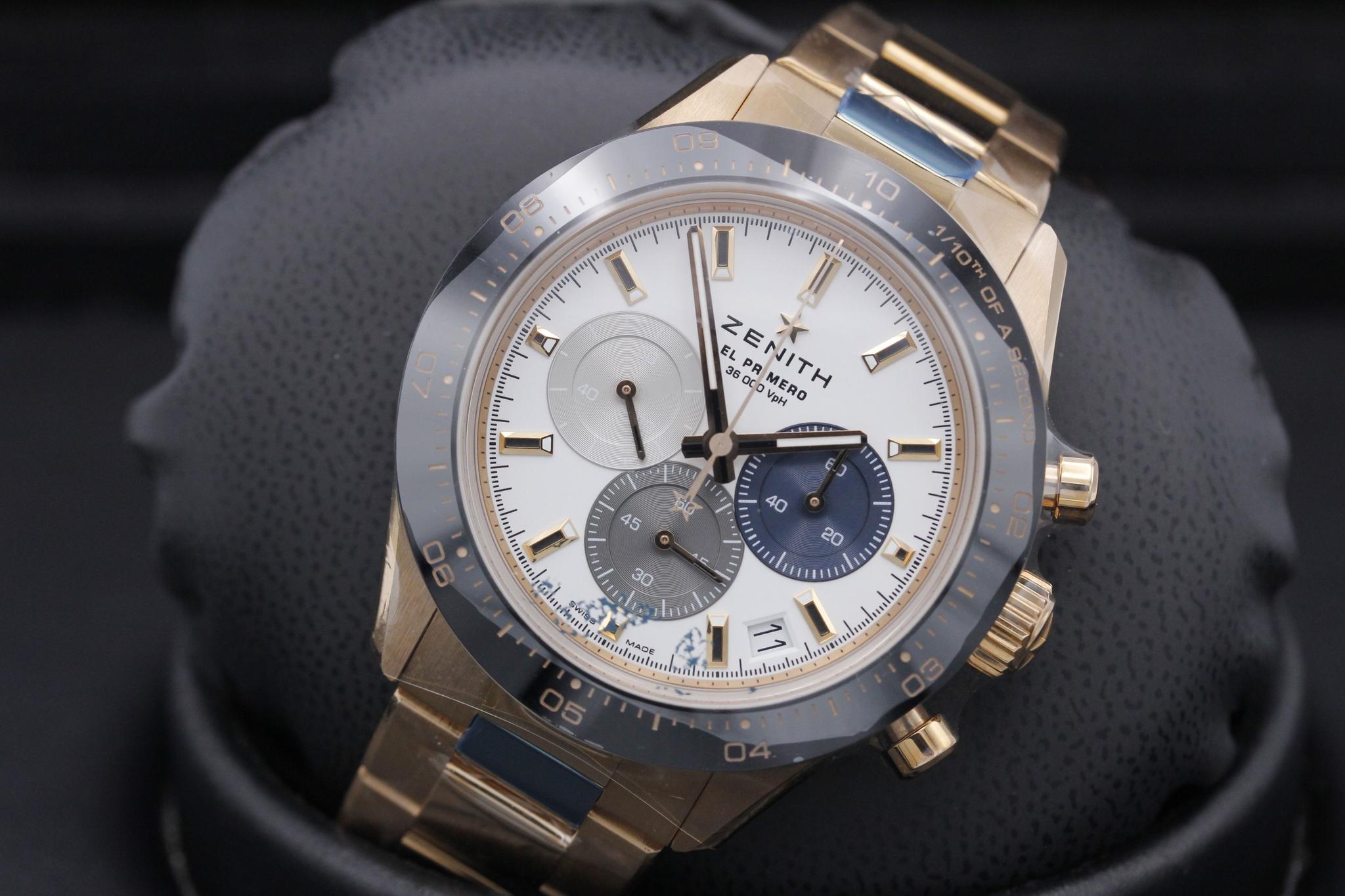 Watch Image 10