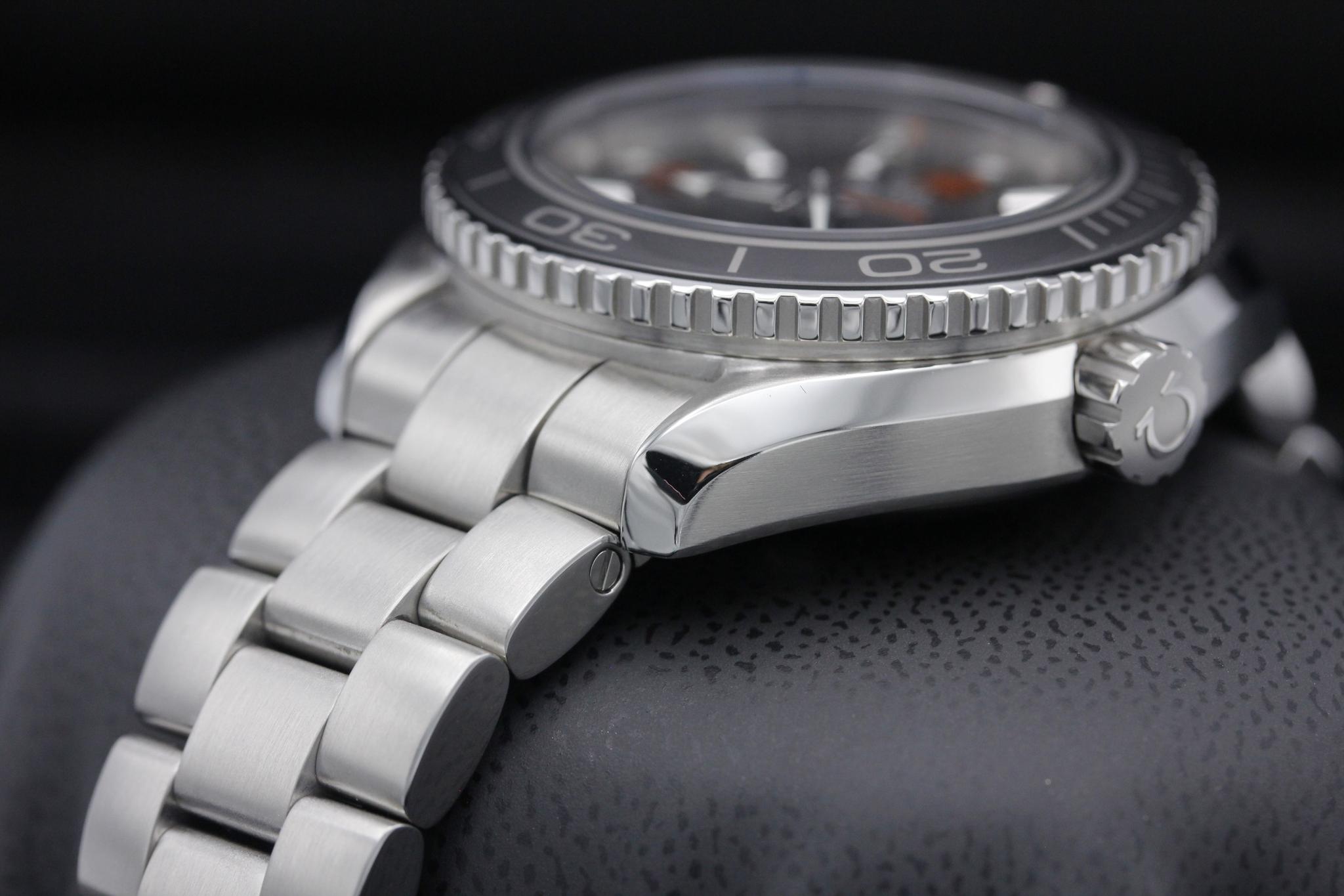 Watch Image 2