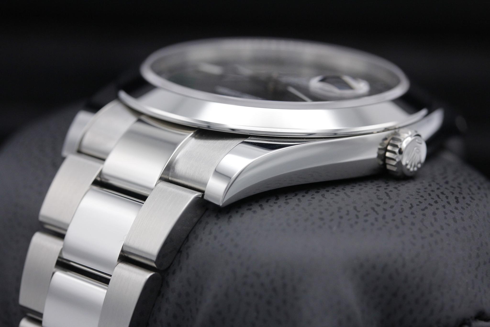 Watch Image 2