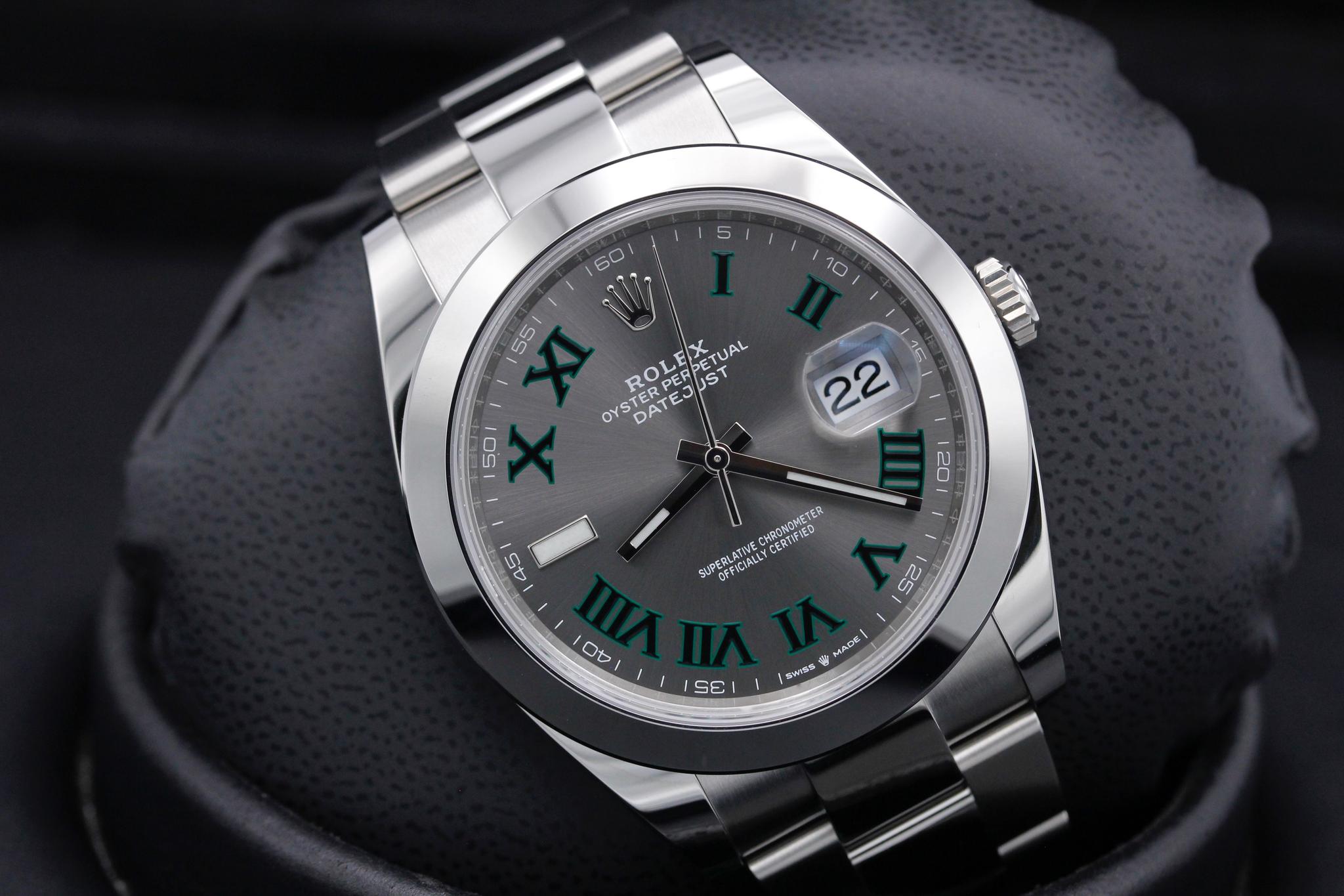 Watch Image 9