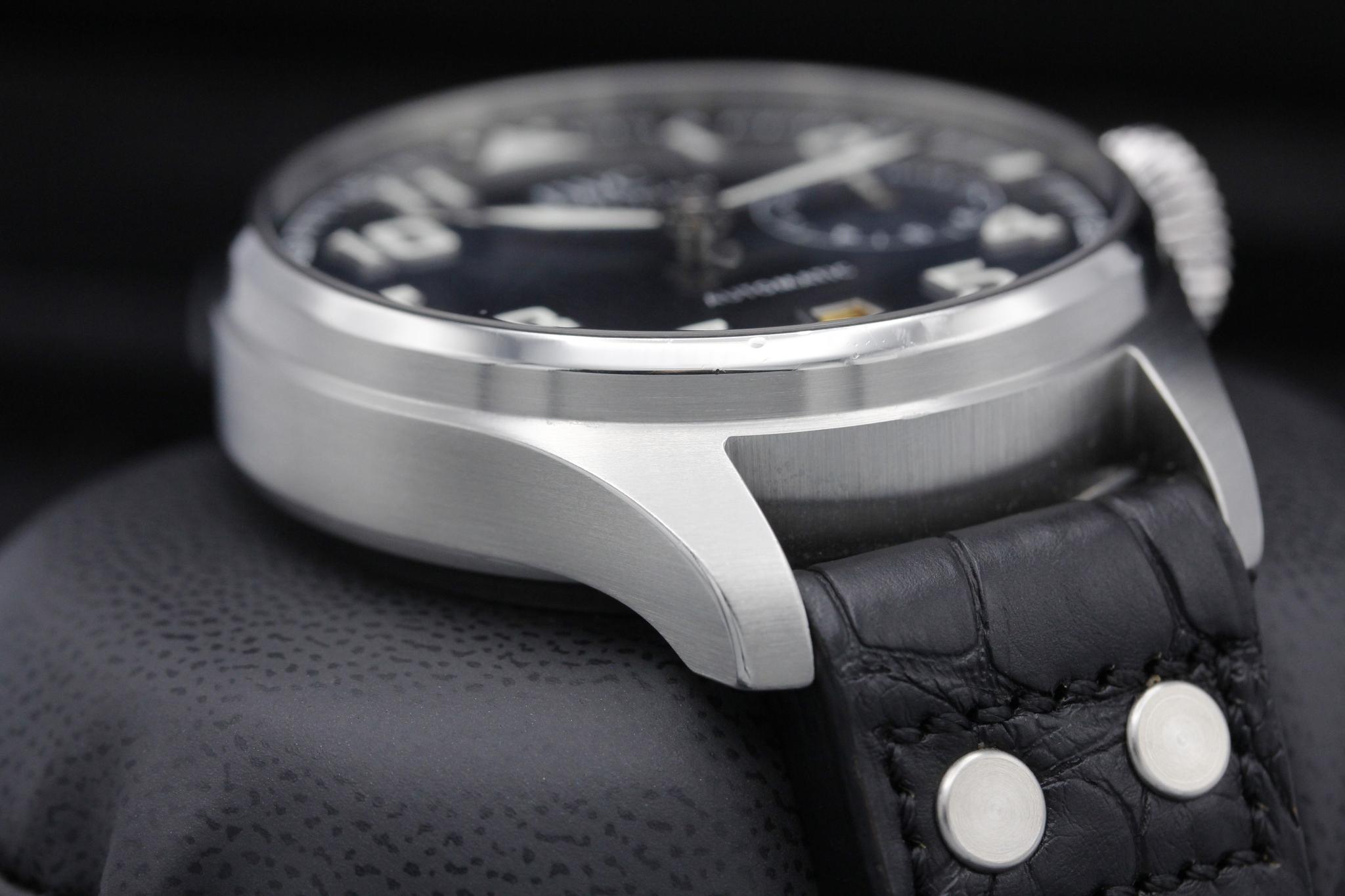 Watch Image 6