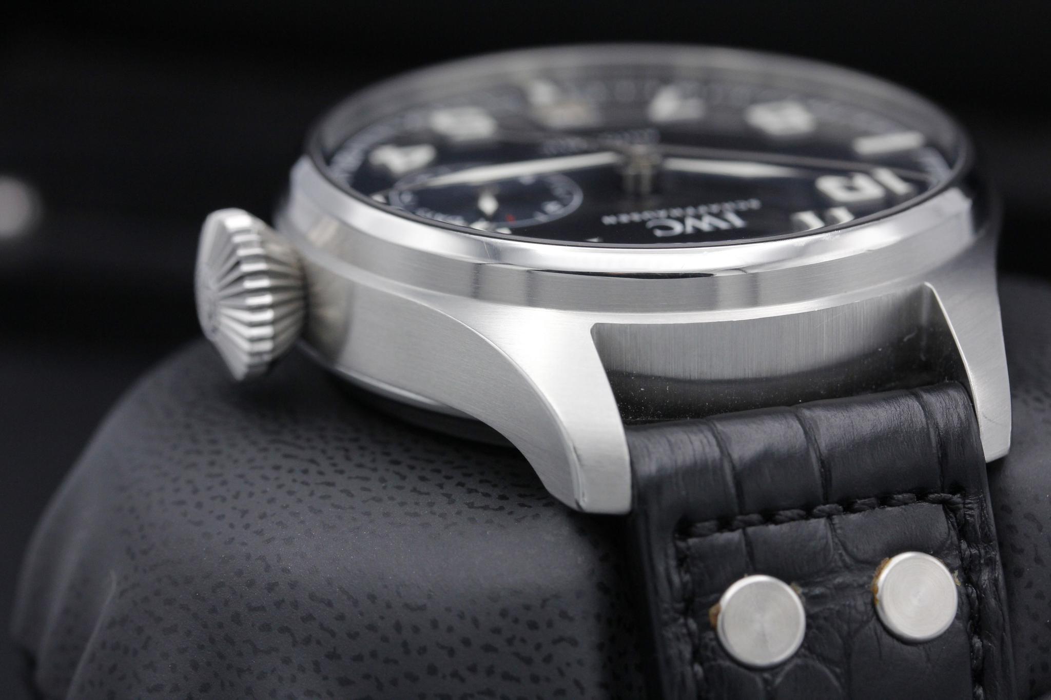 Watch Image 4