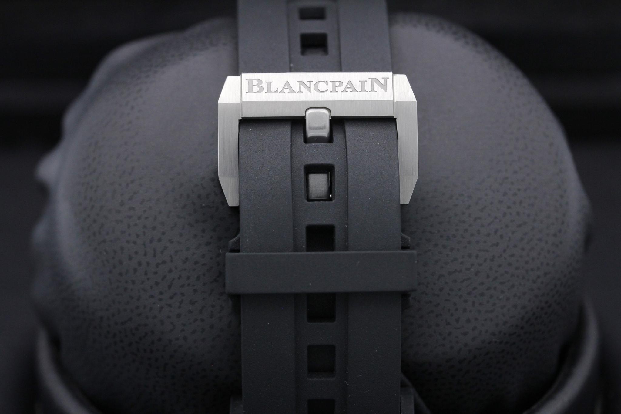 Watch Image 8