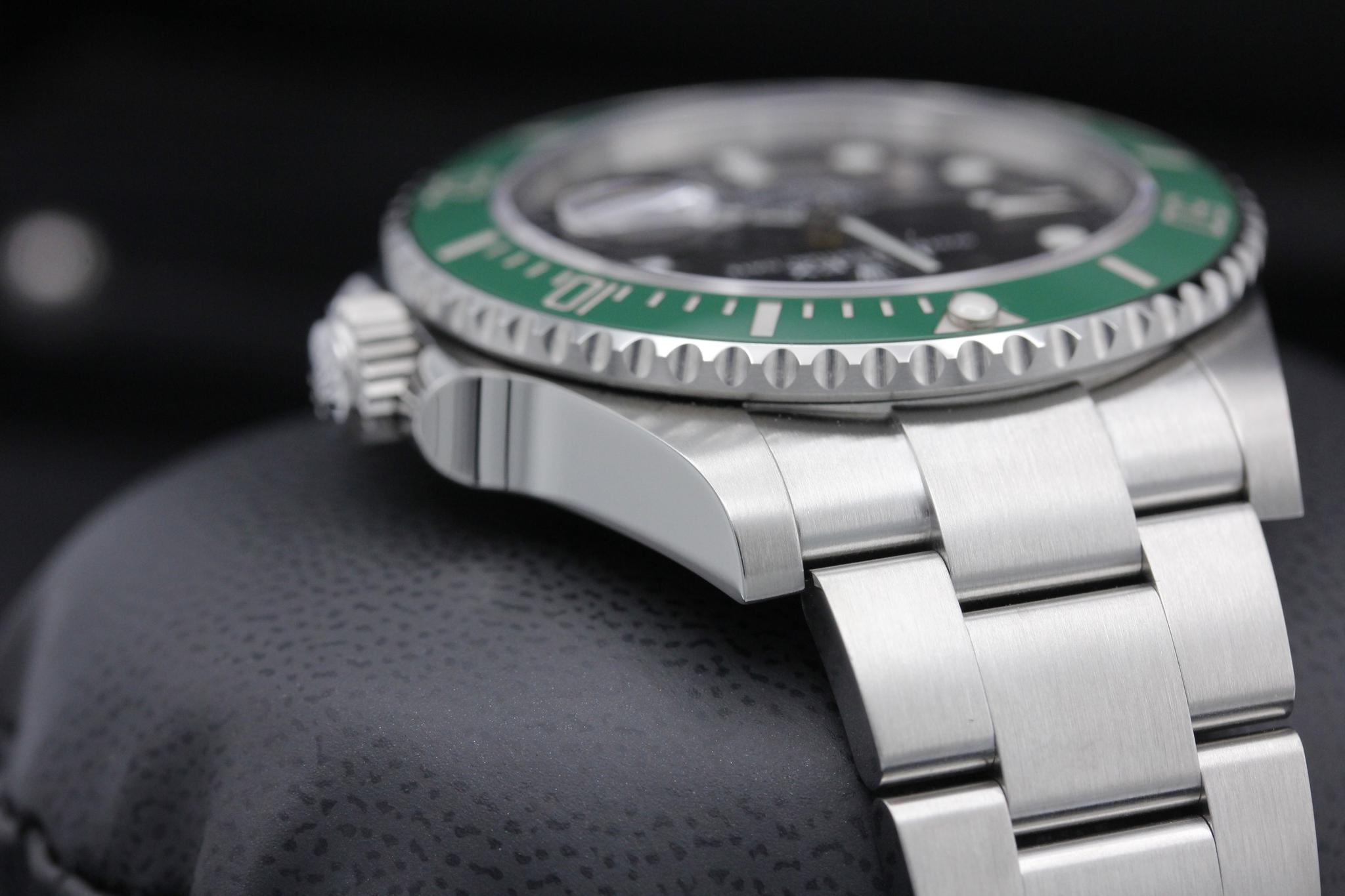 Watch Image 4