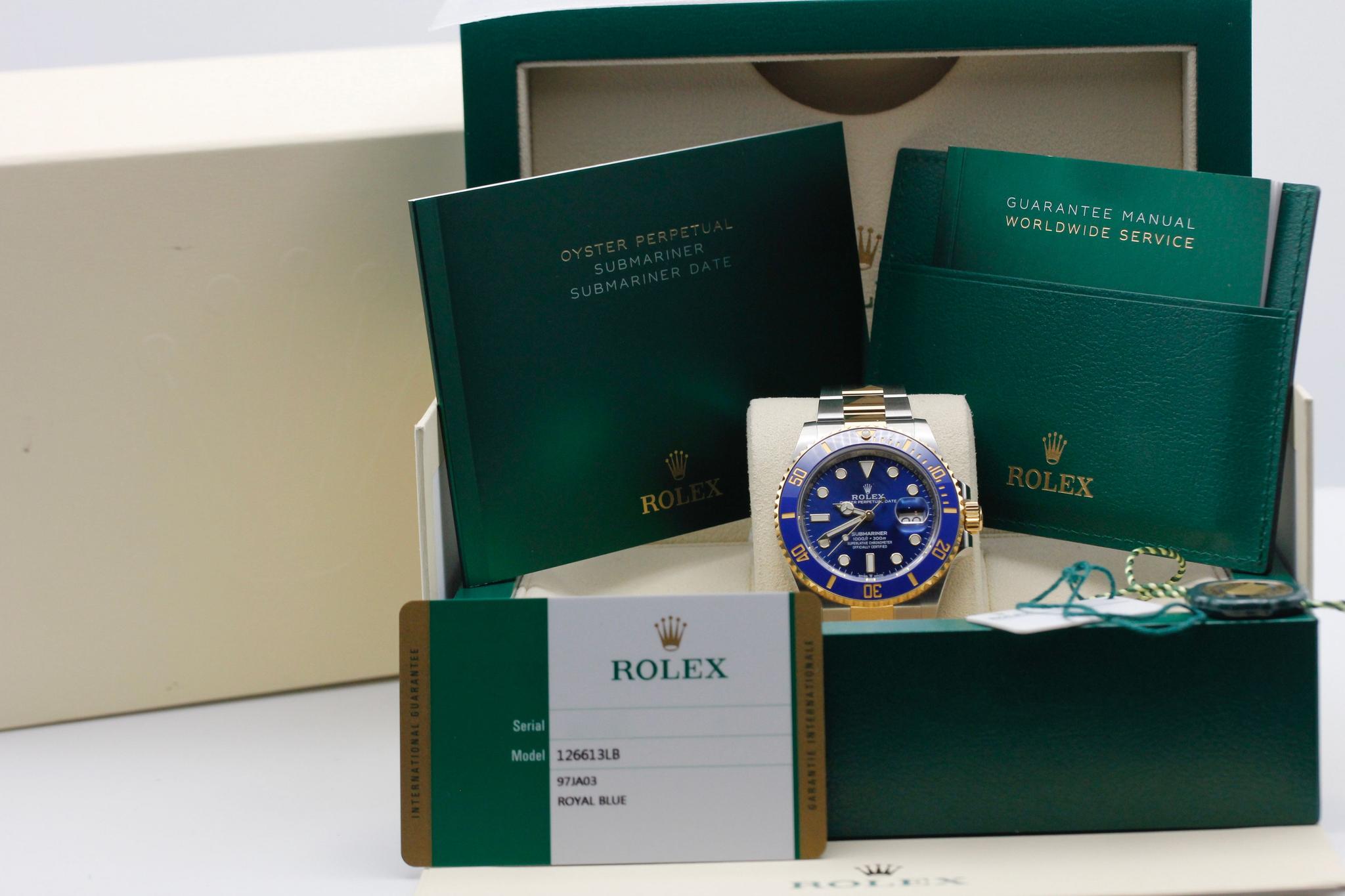 Watch Image 11