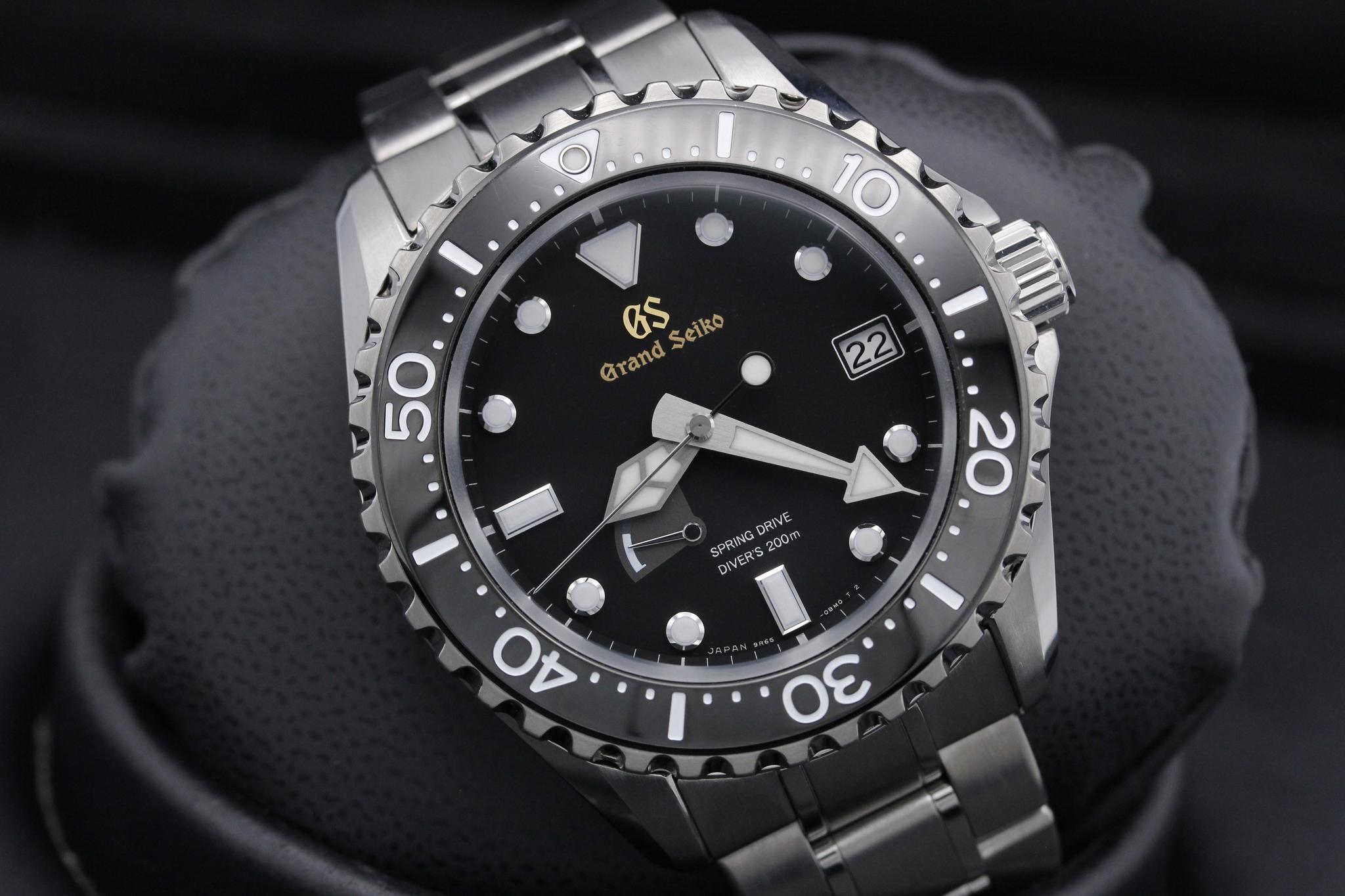 Watch Image 9