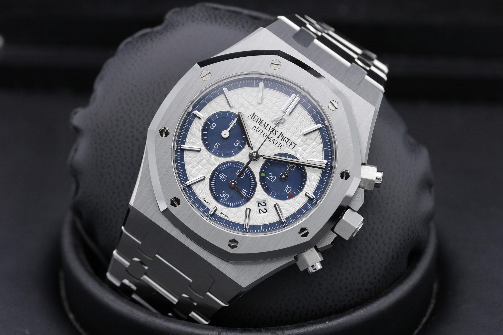 Watch Image 9