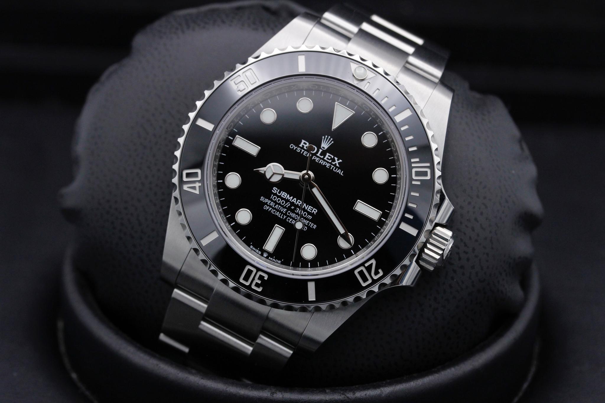 Watch Image 9