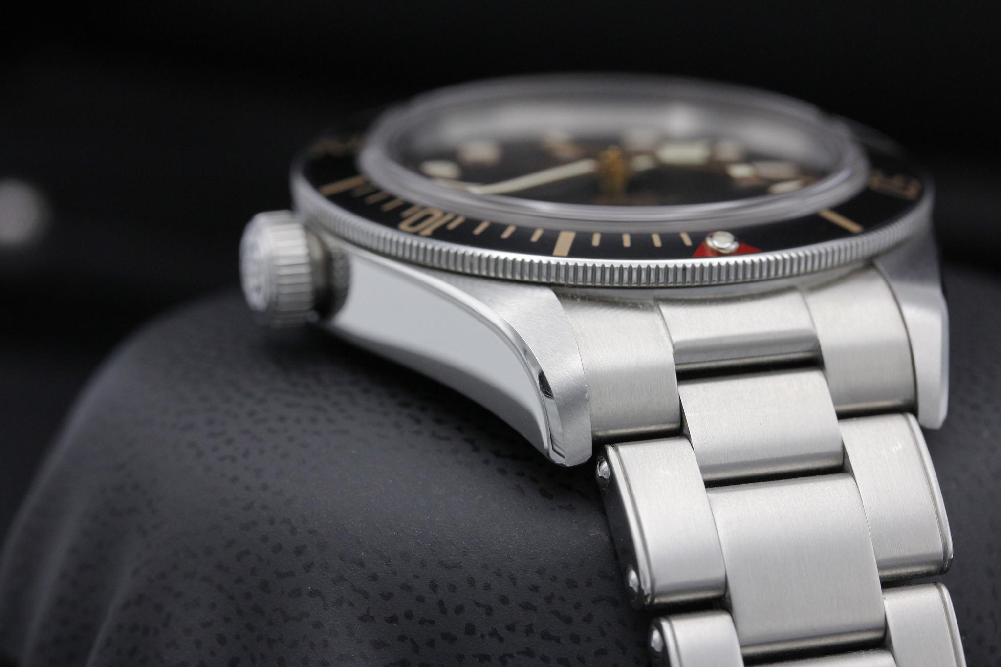 Watch Image 4