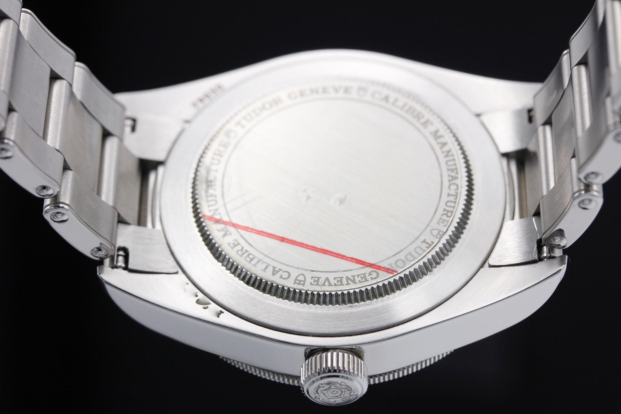Watch Image 7