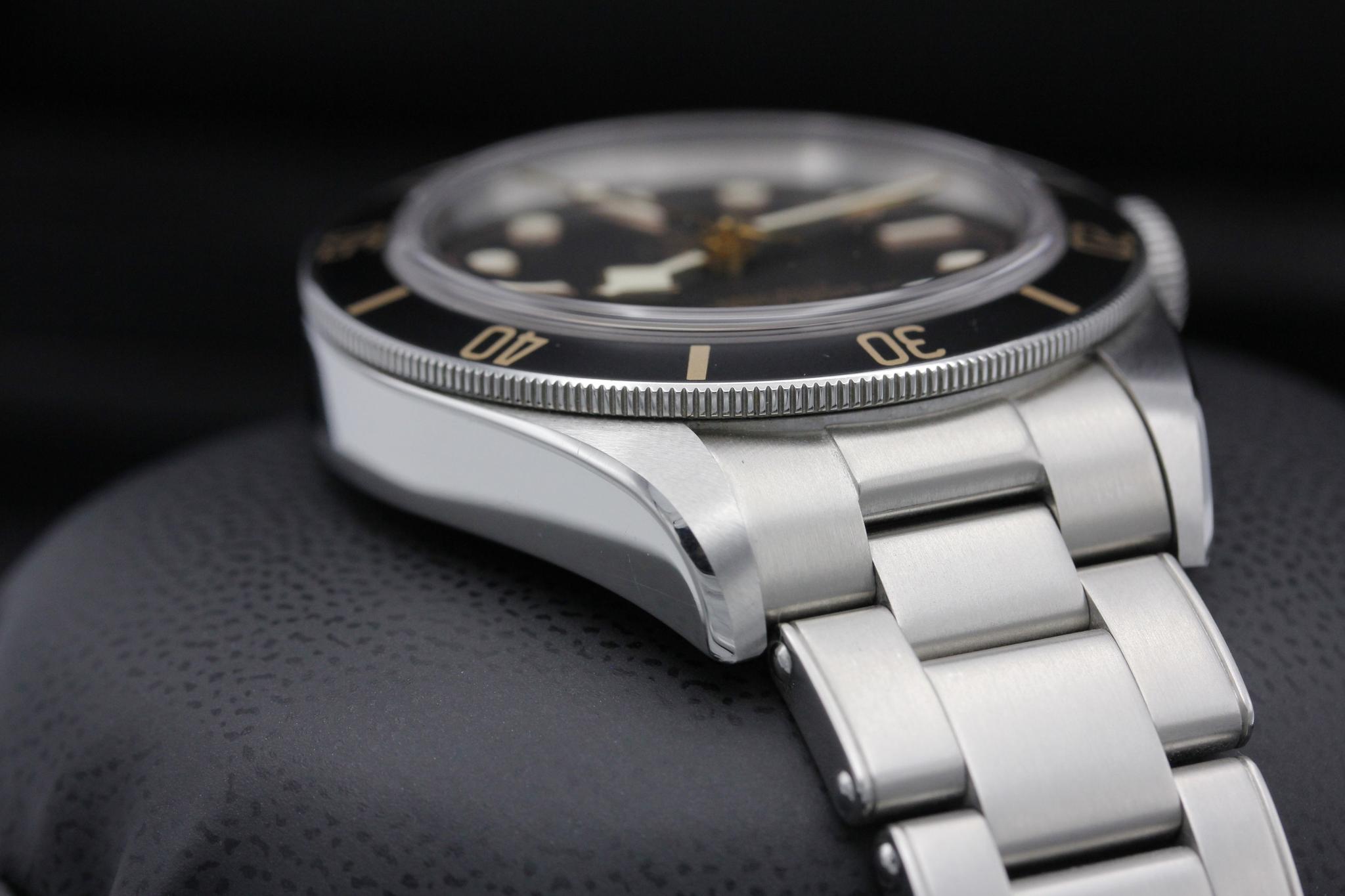 Watch Image 5