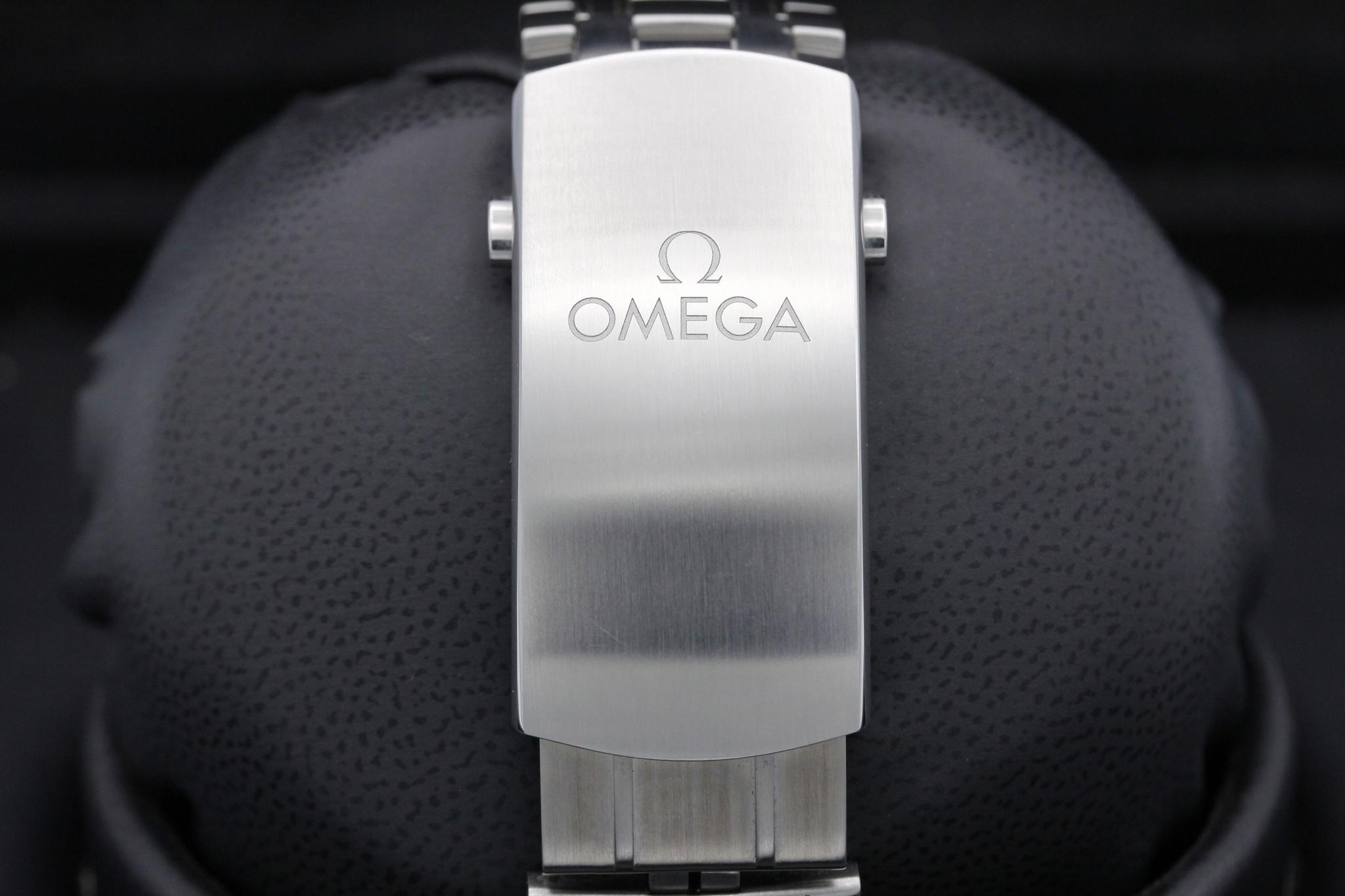 Watch Image 8
