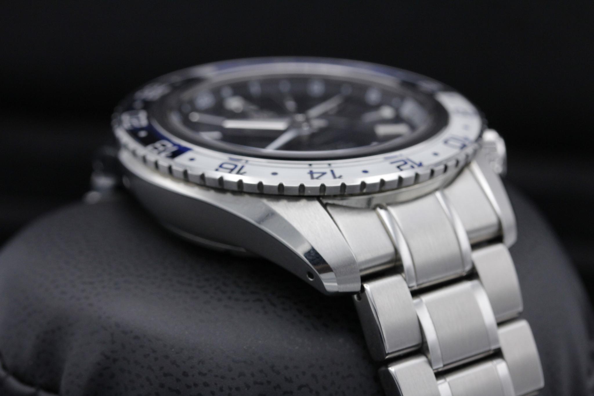 Watch Image 6