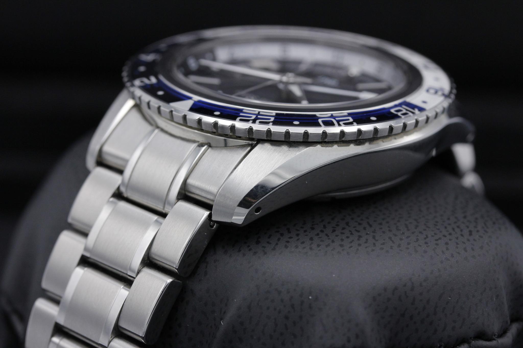 Watch Image 5