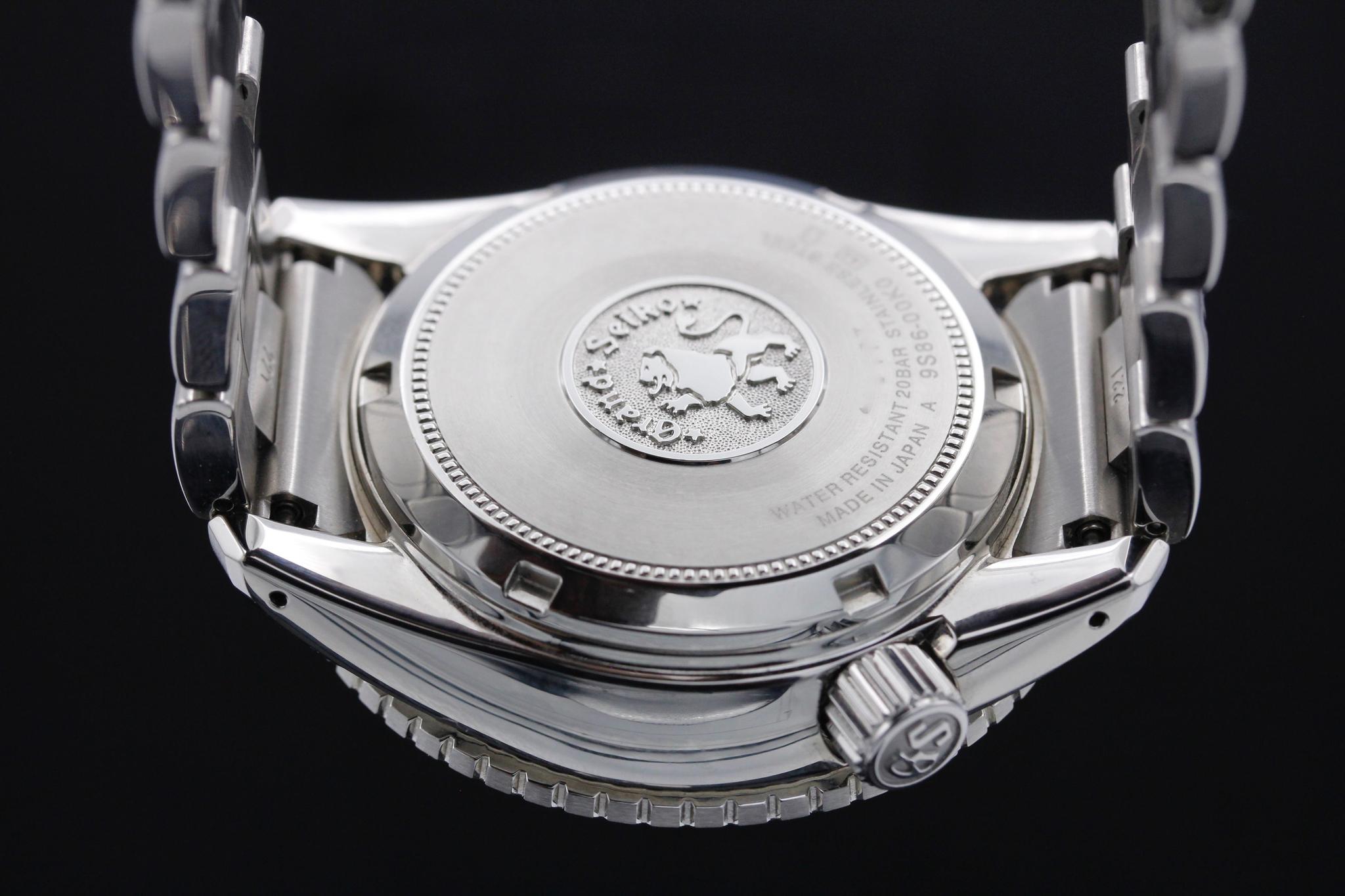 Watch Image 7