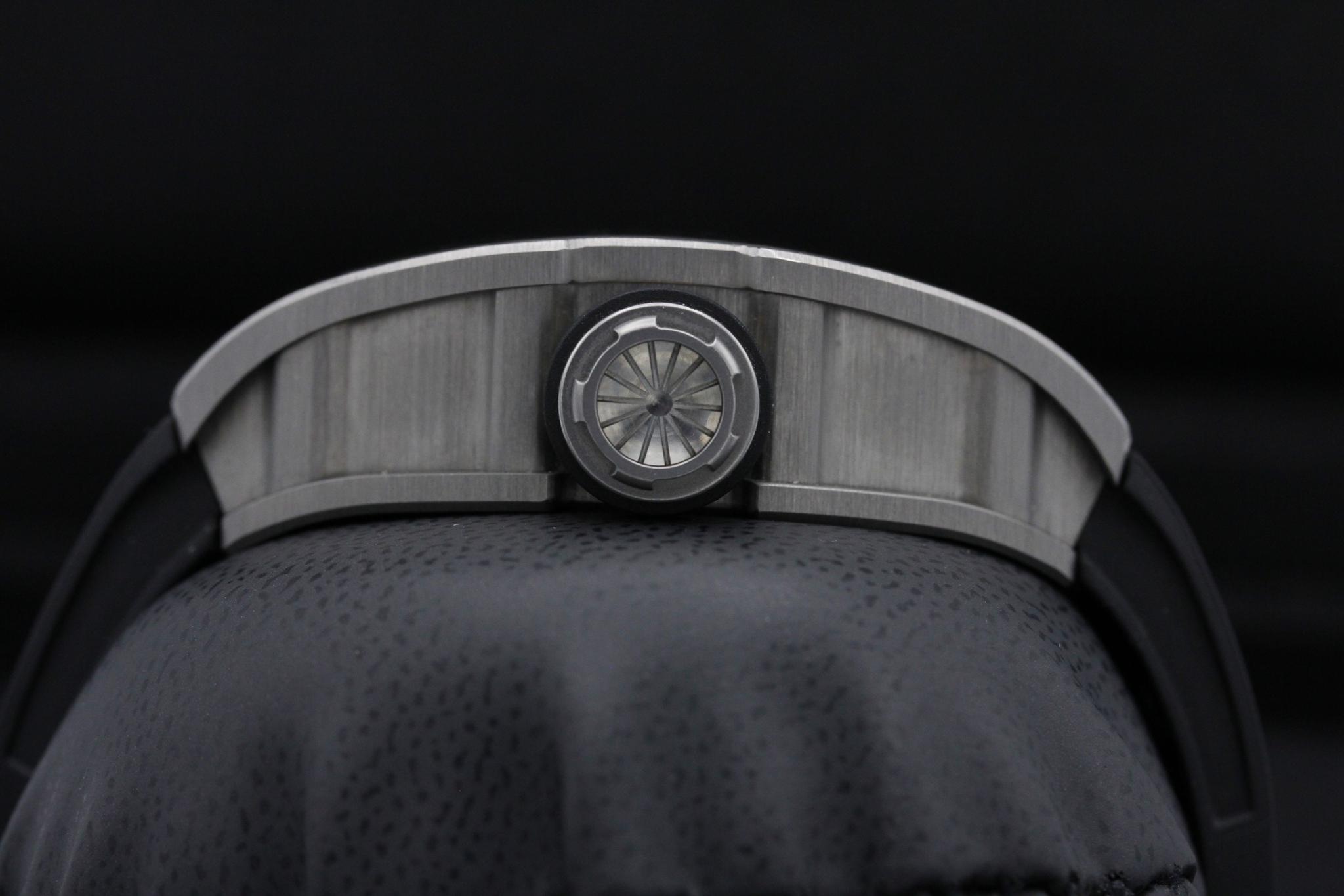 Watch Image 3