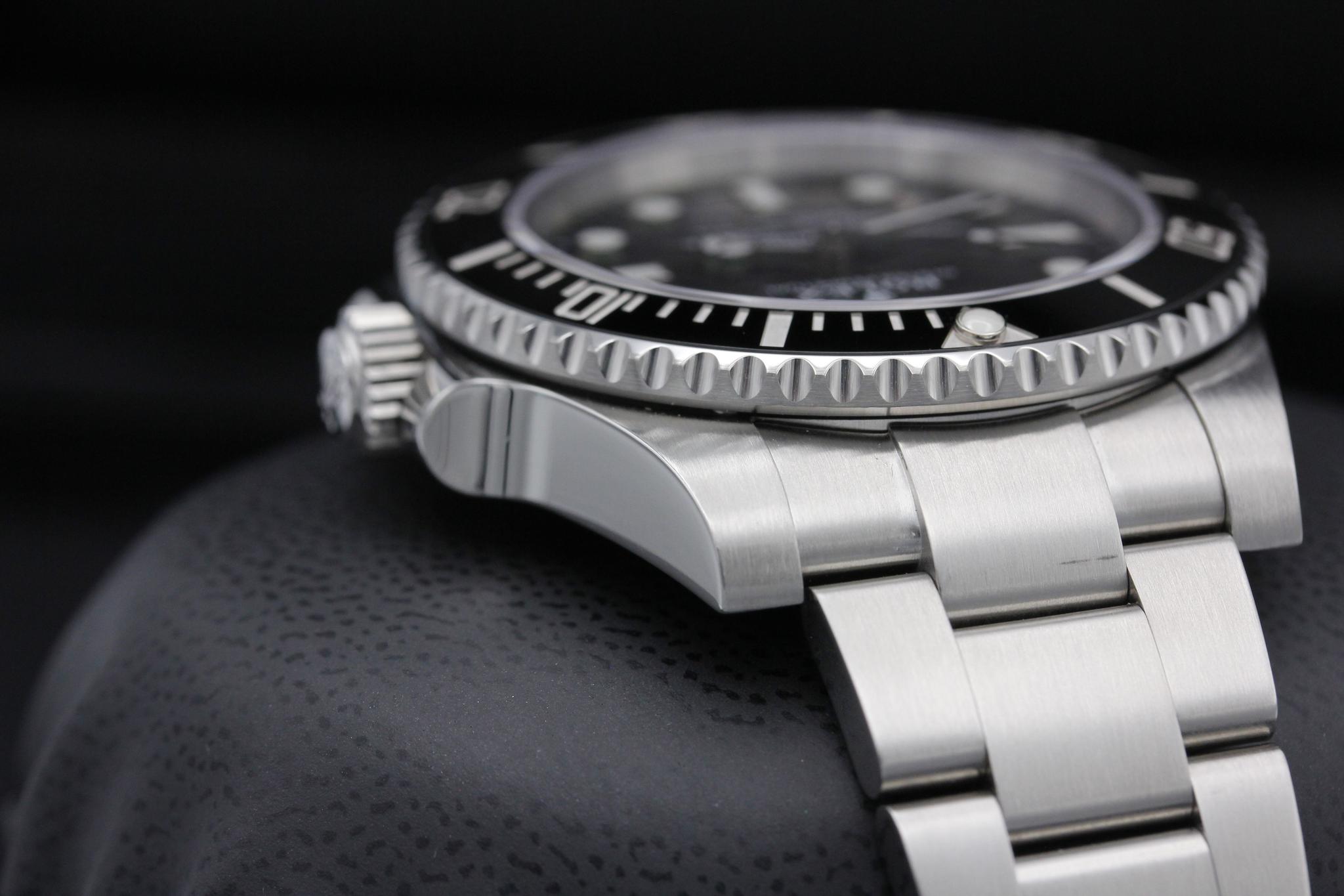 Watch Image 4