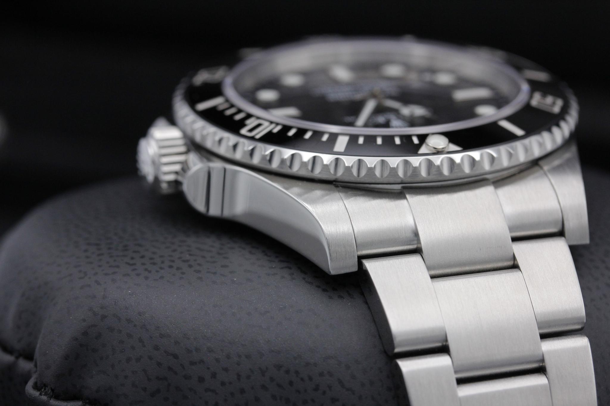 Watch Image 4