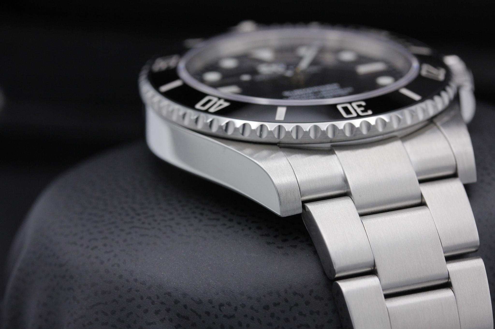 Watch Image 6