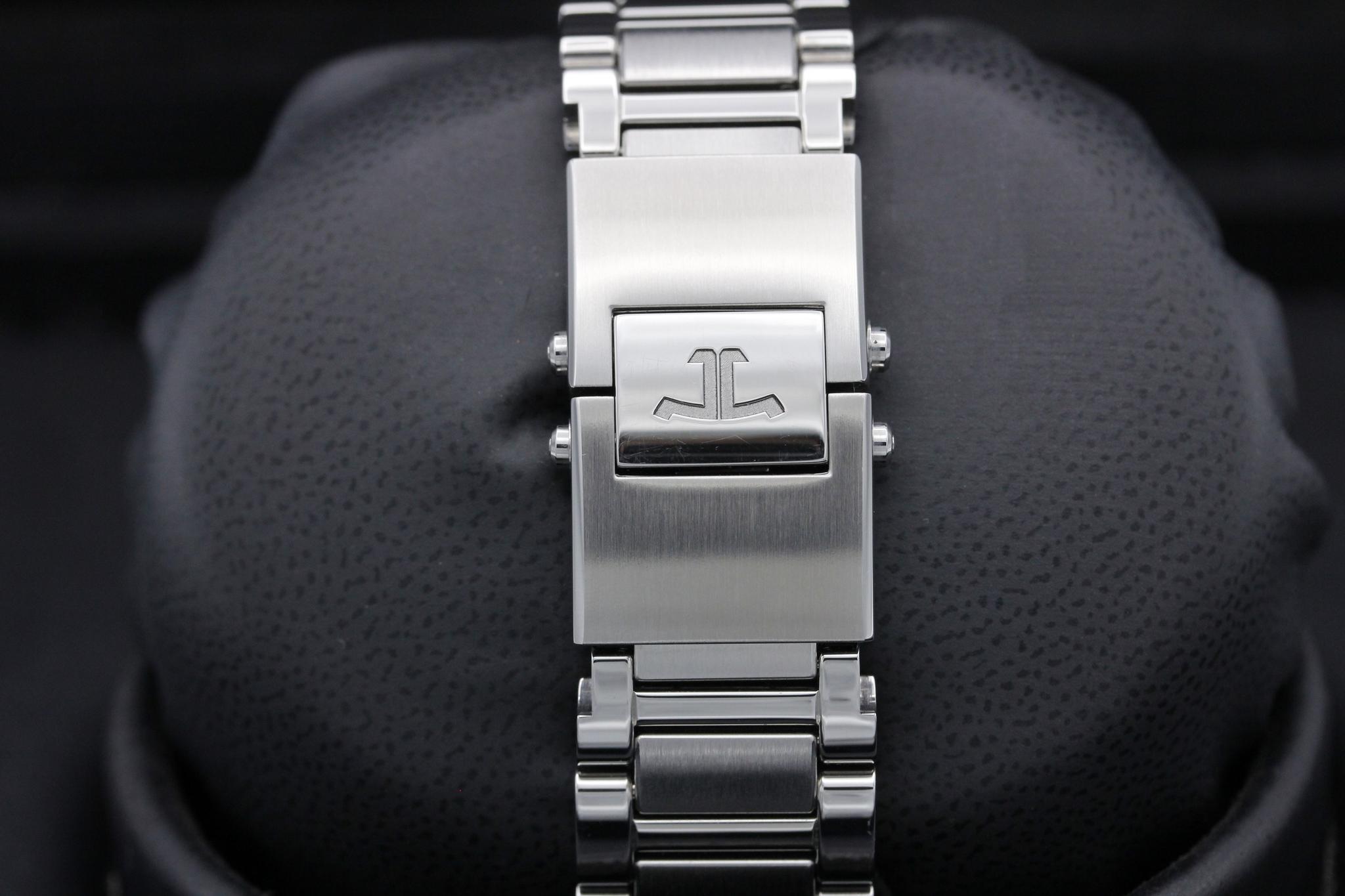 Watch Image 8