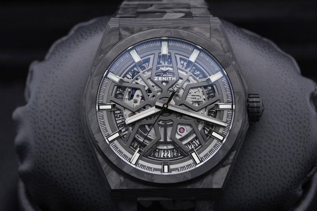 Zenith Defy Classic 10.9001.670/80.M9000