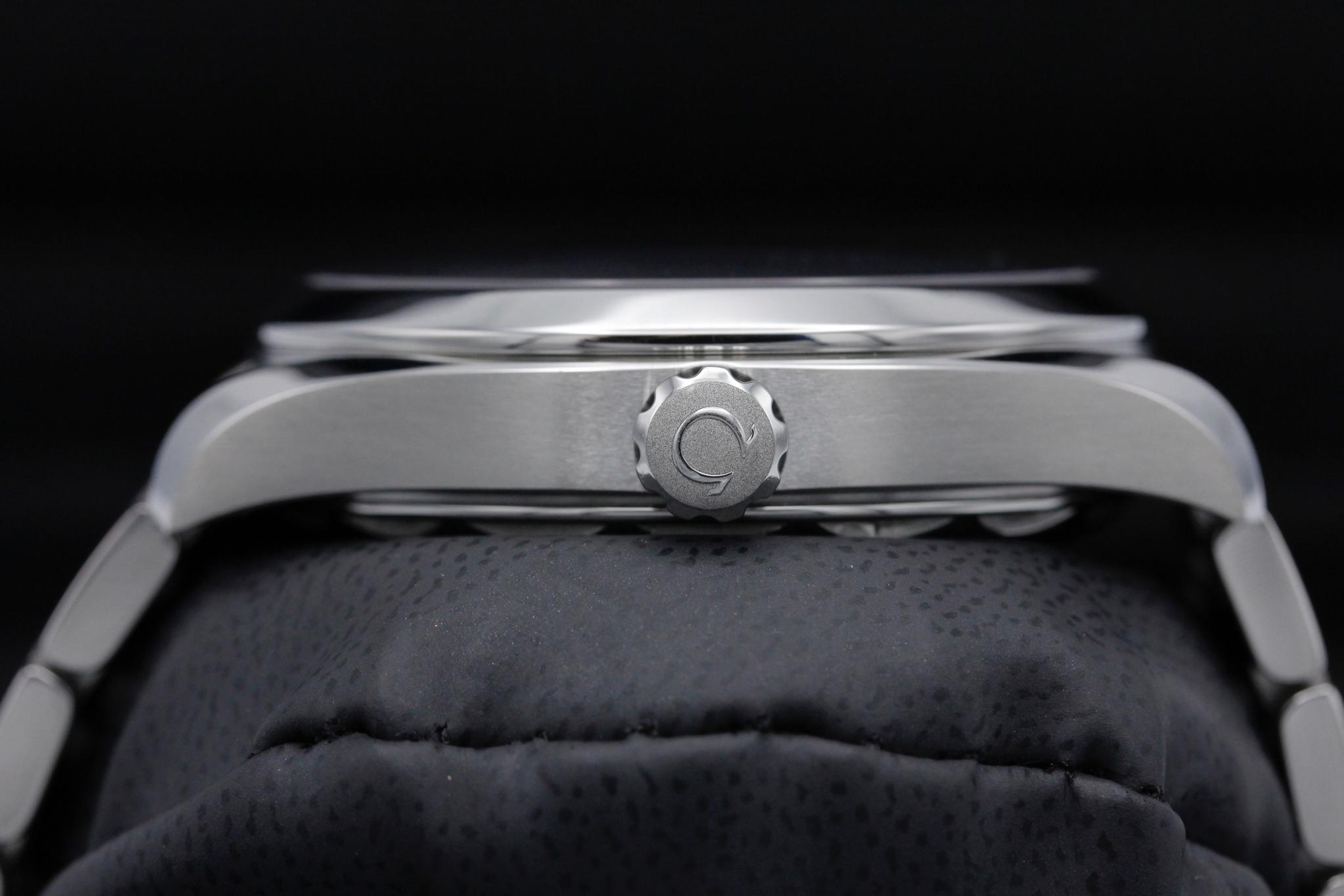 Watch Image 3