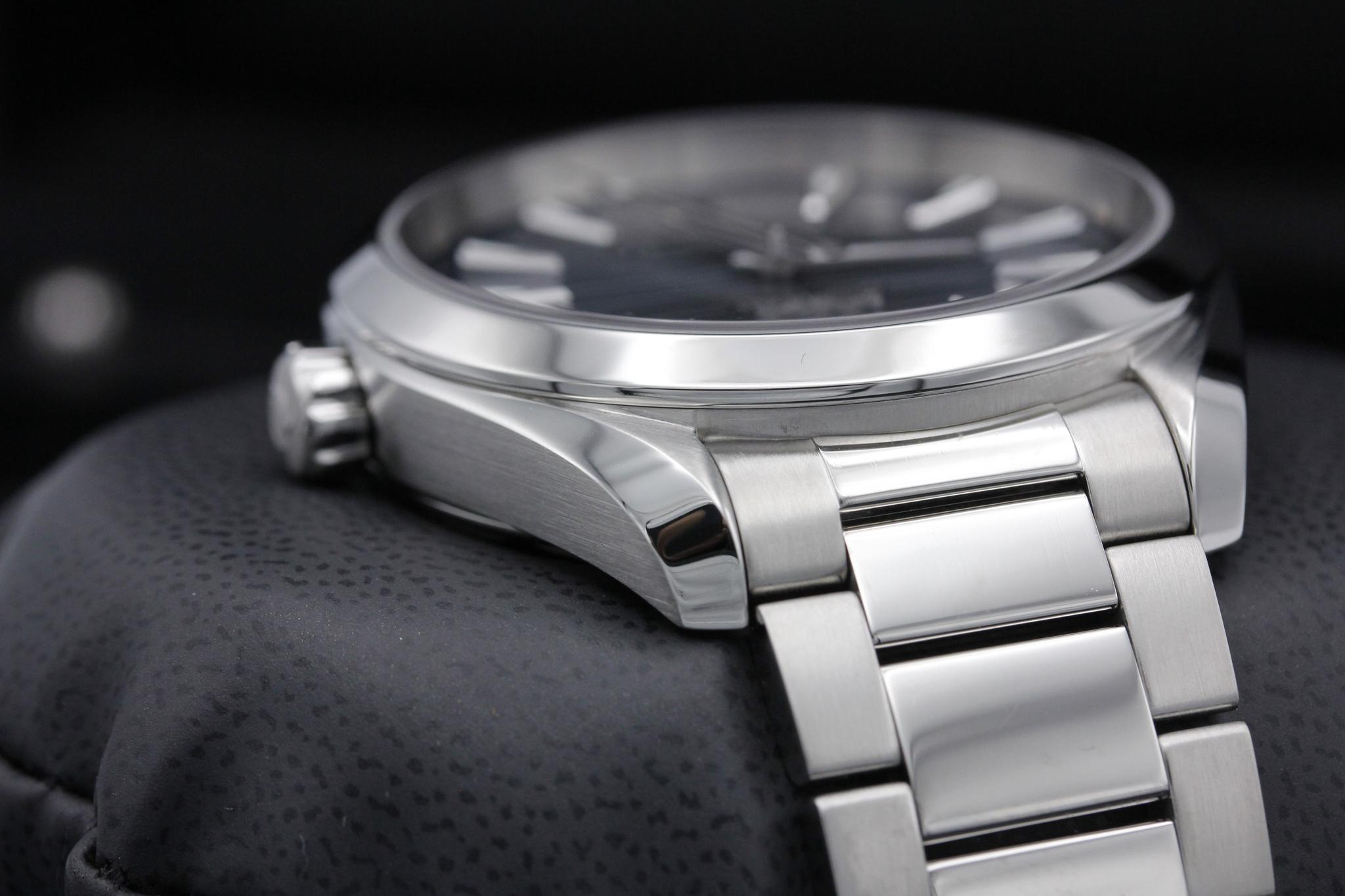 Watch Image 4