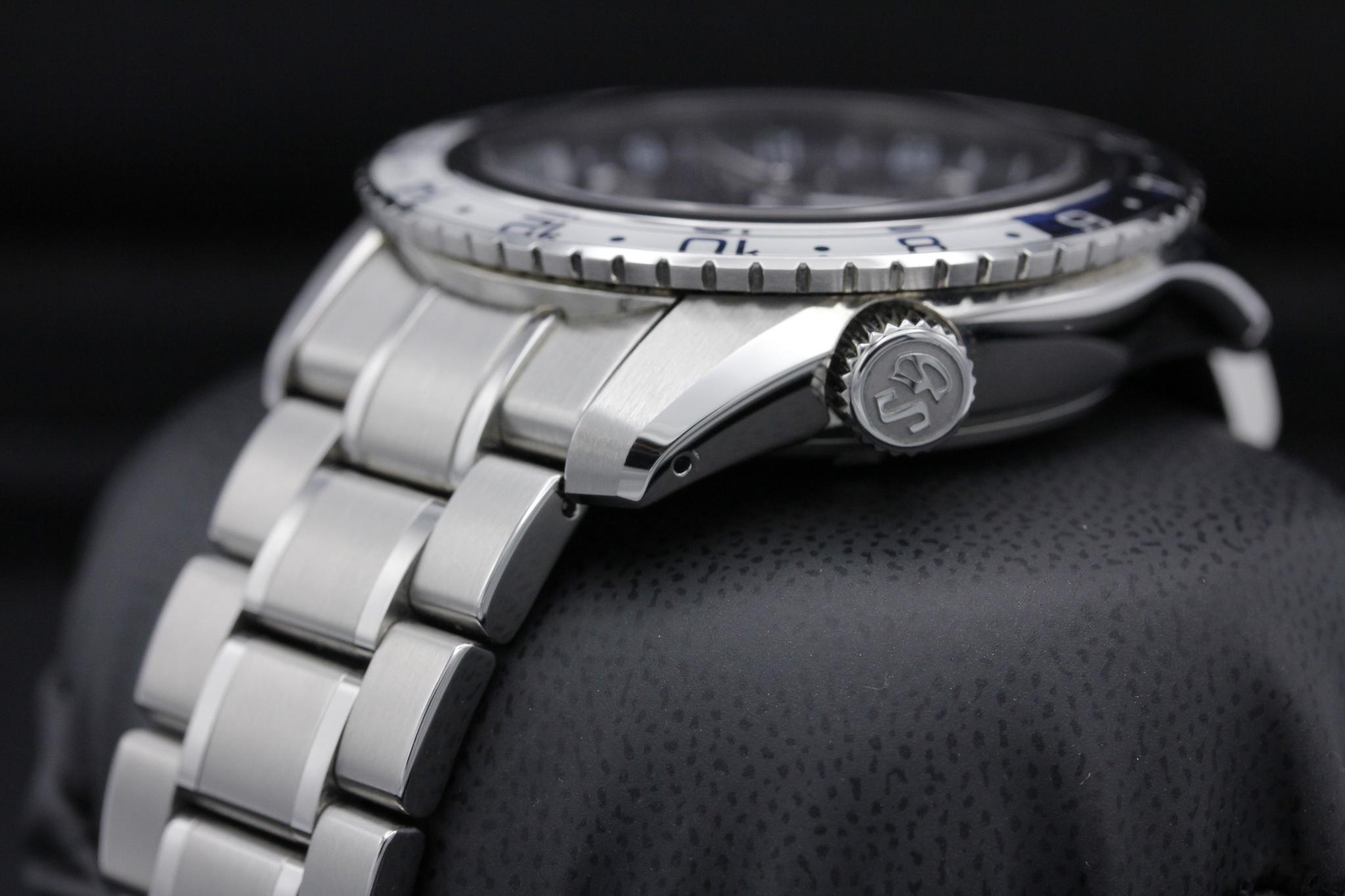 Watch Image 2