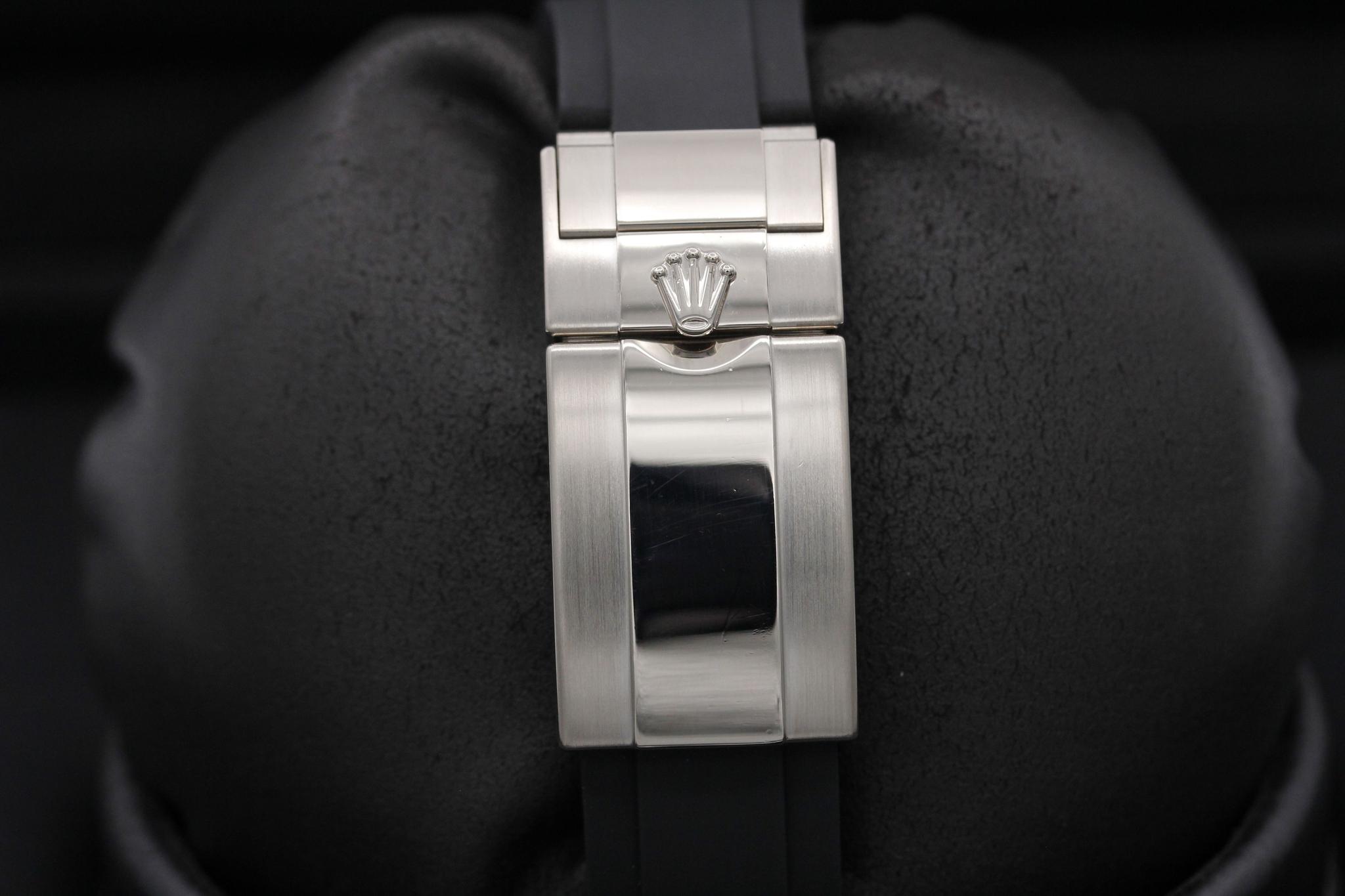 Watch Image 8