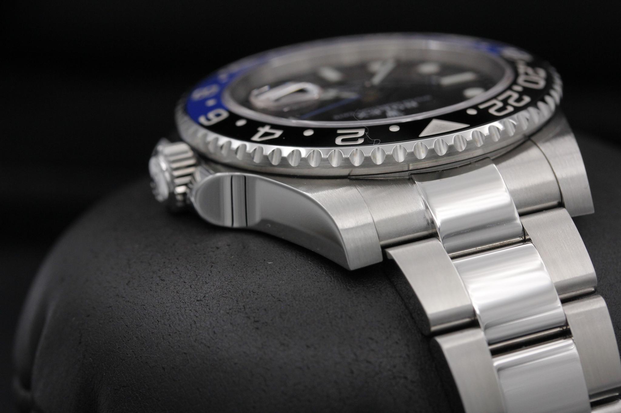 Watch Image 4