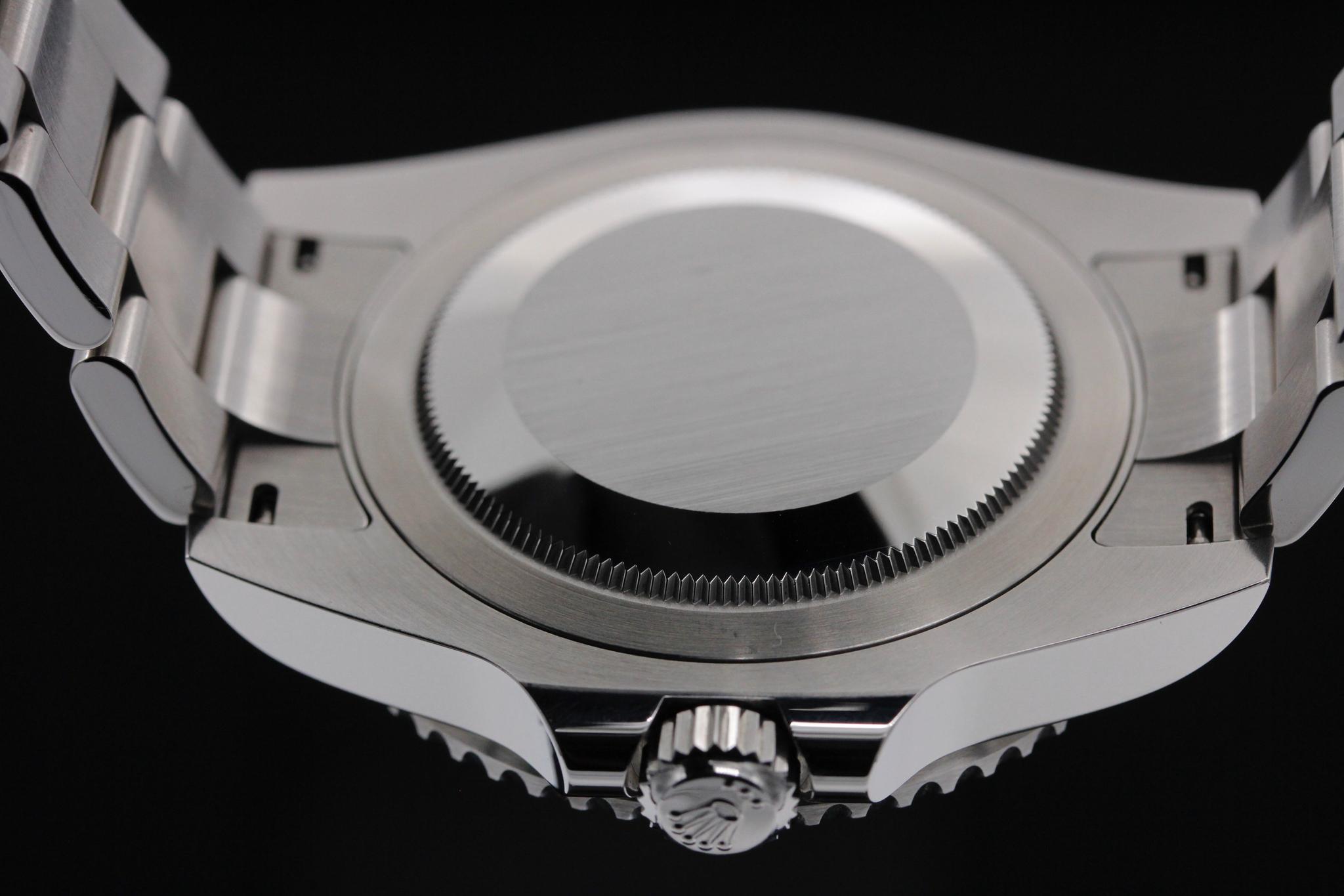 Watch Image 7