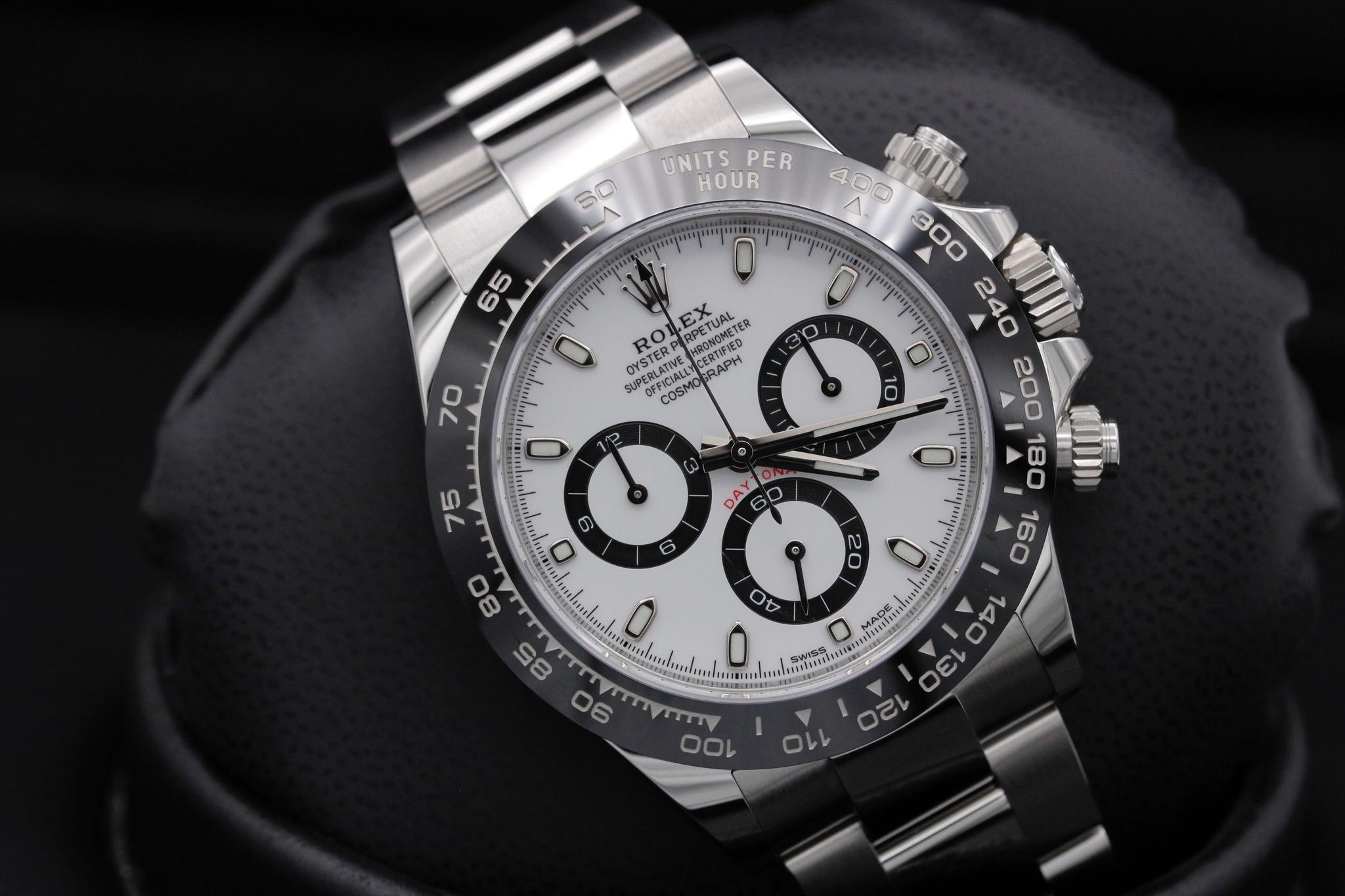 Watch Image 9