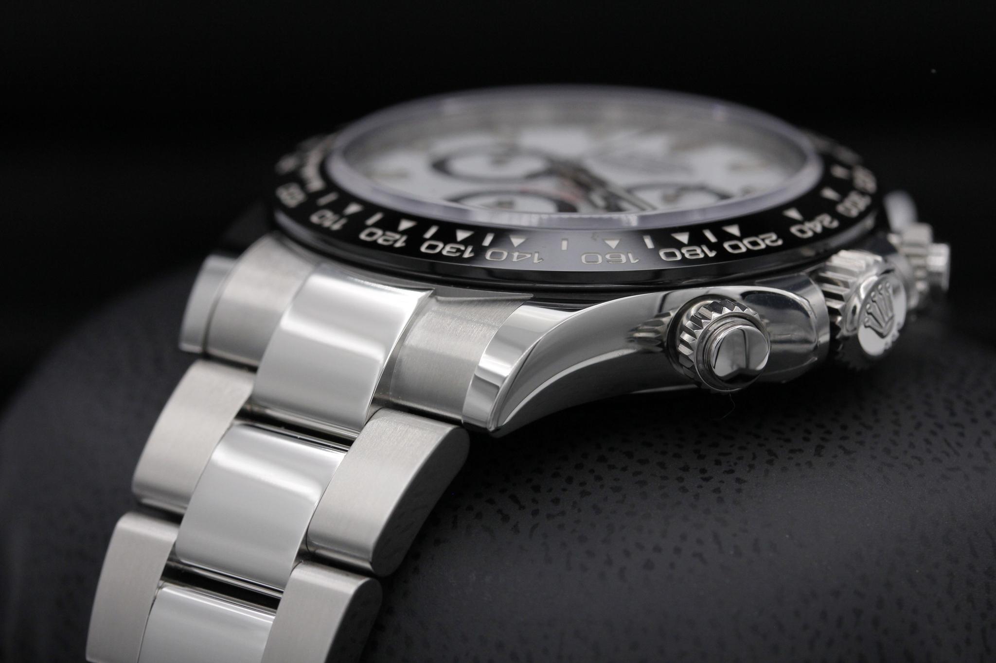 Watch Image 2