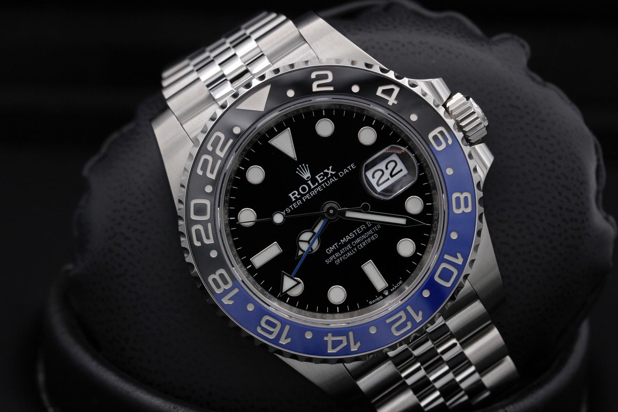 Watch Image 10