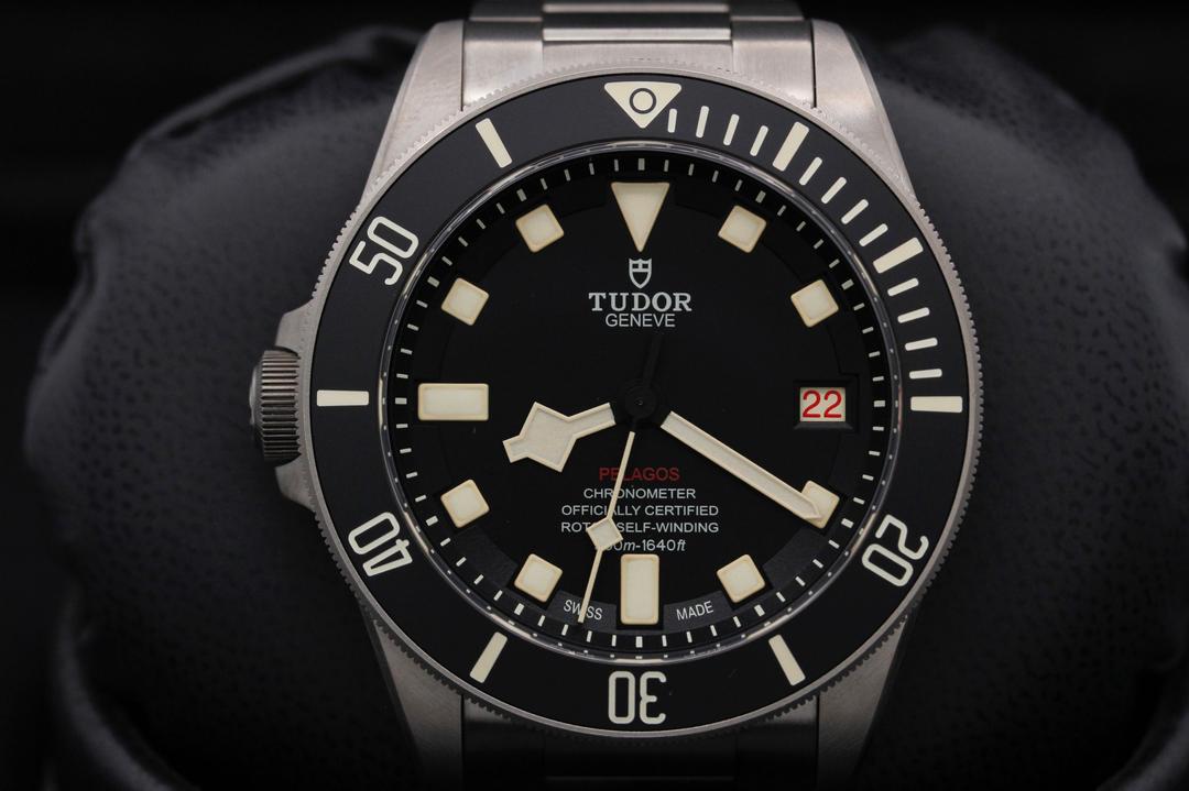 Tudor Pelagos LHD 25610TNL