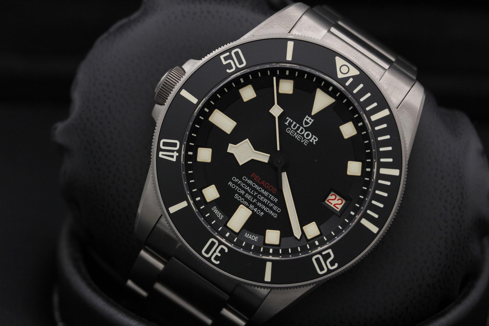 Watch Image 10